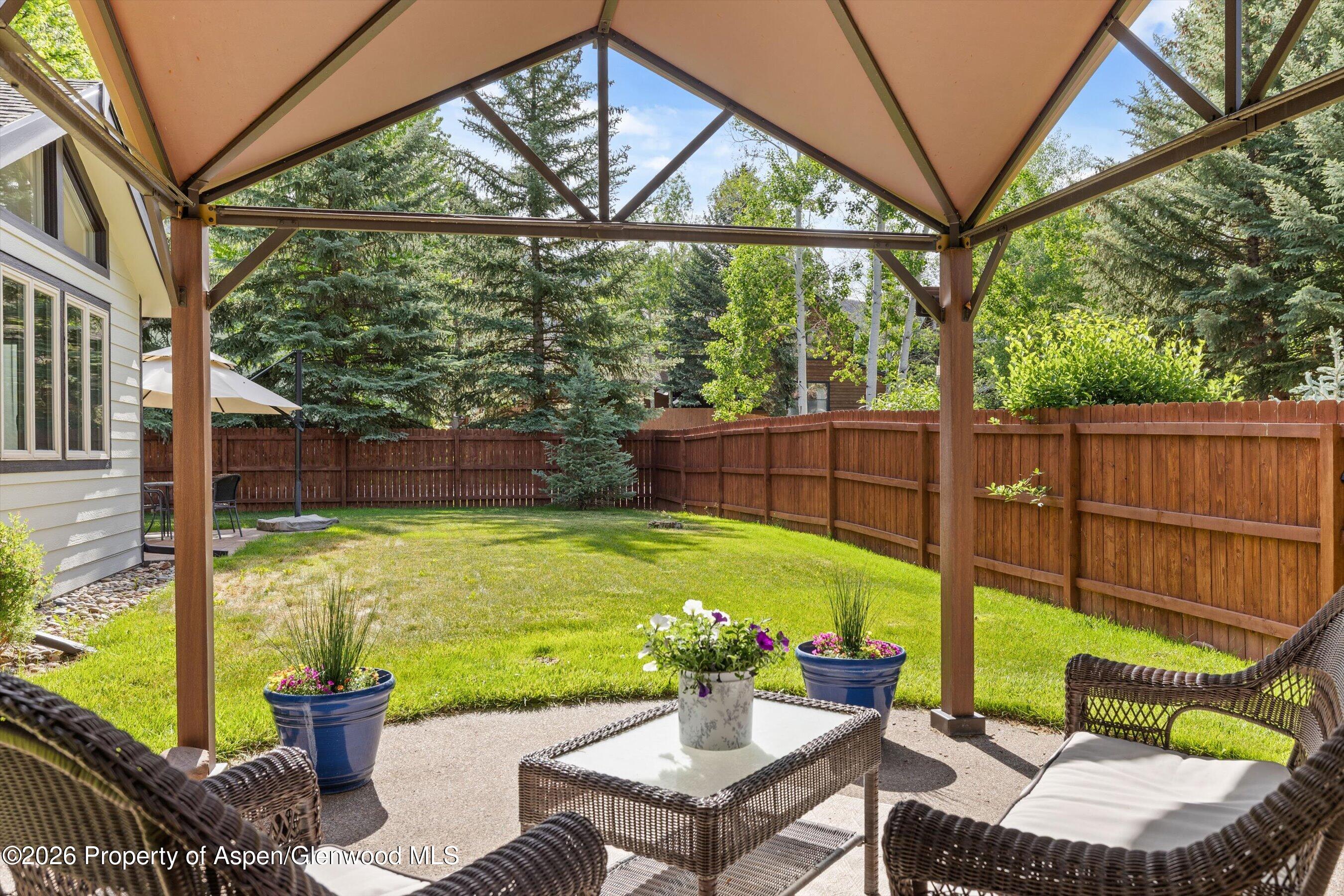 1012 Lauren Lane Property Photo 25