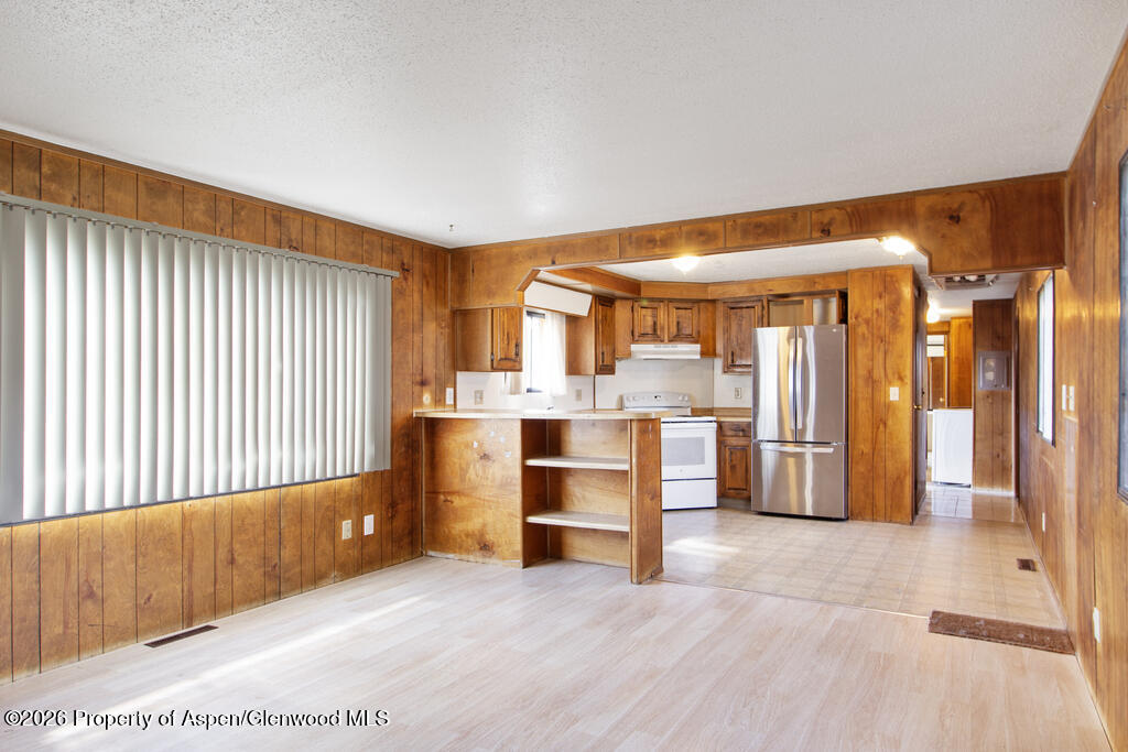 45 E Carson Circle Property Photo 4
