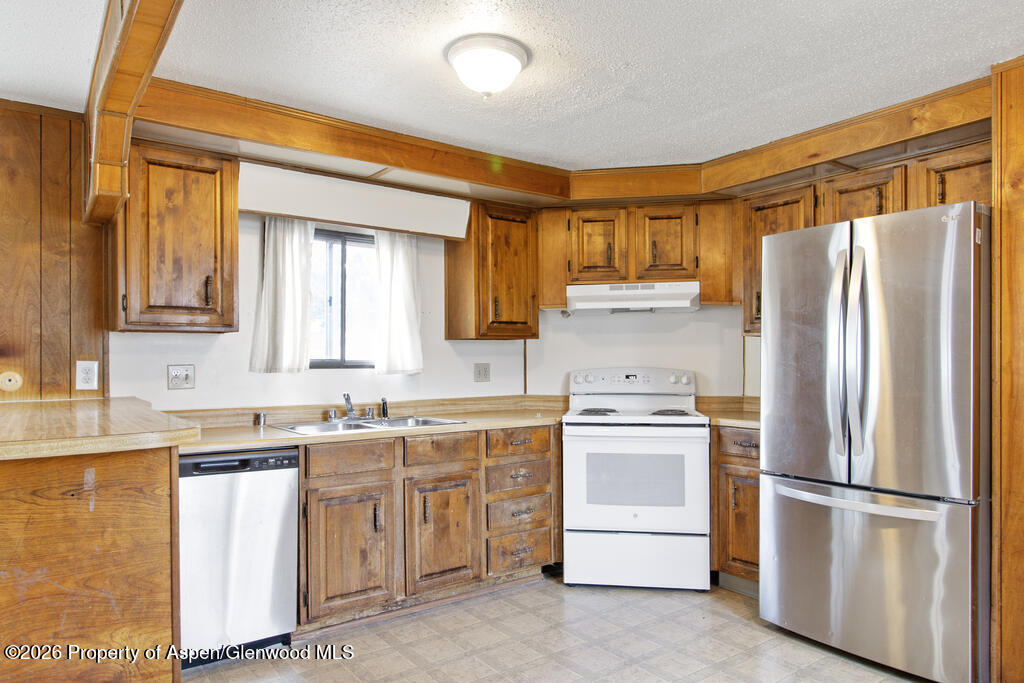45 E Carson Circle Property Photo 5
