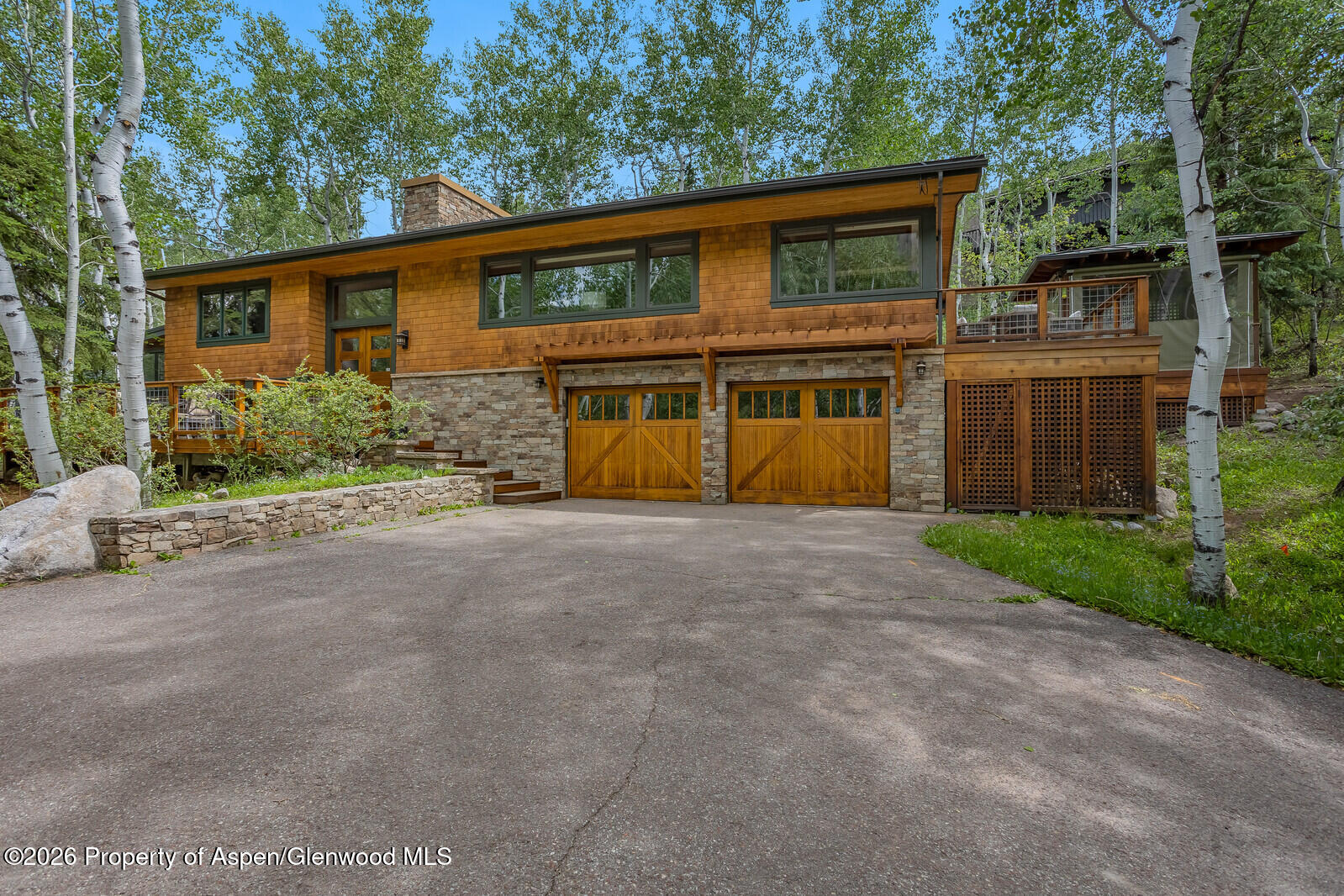 203 Eastwood Drive Property Photo 1