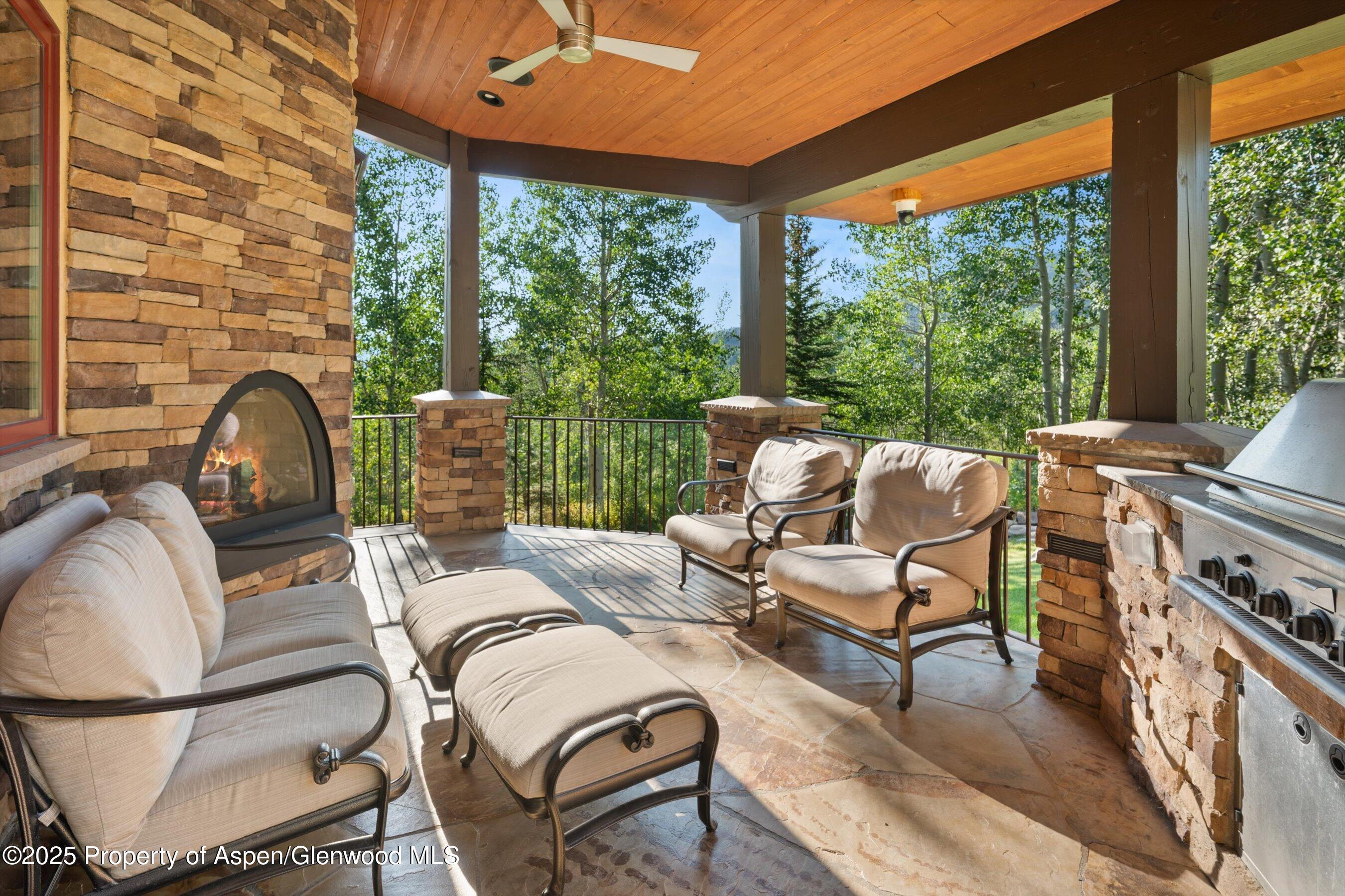 1926 Faraway Road Property Photo 6