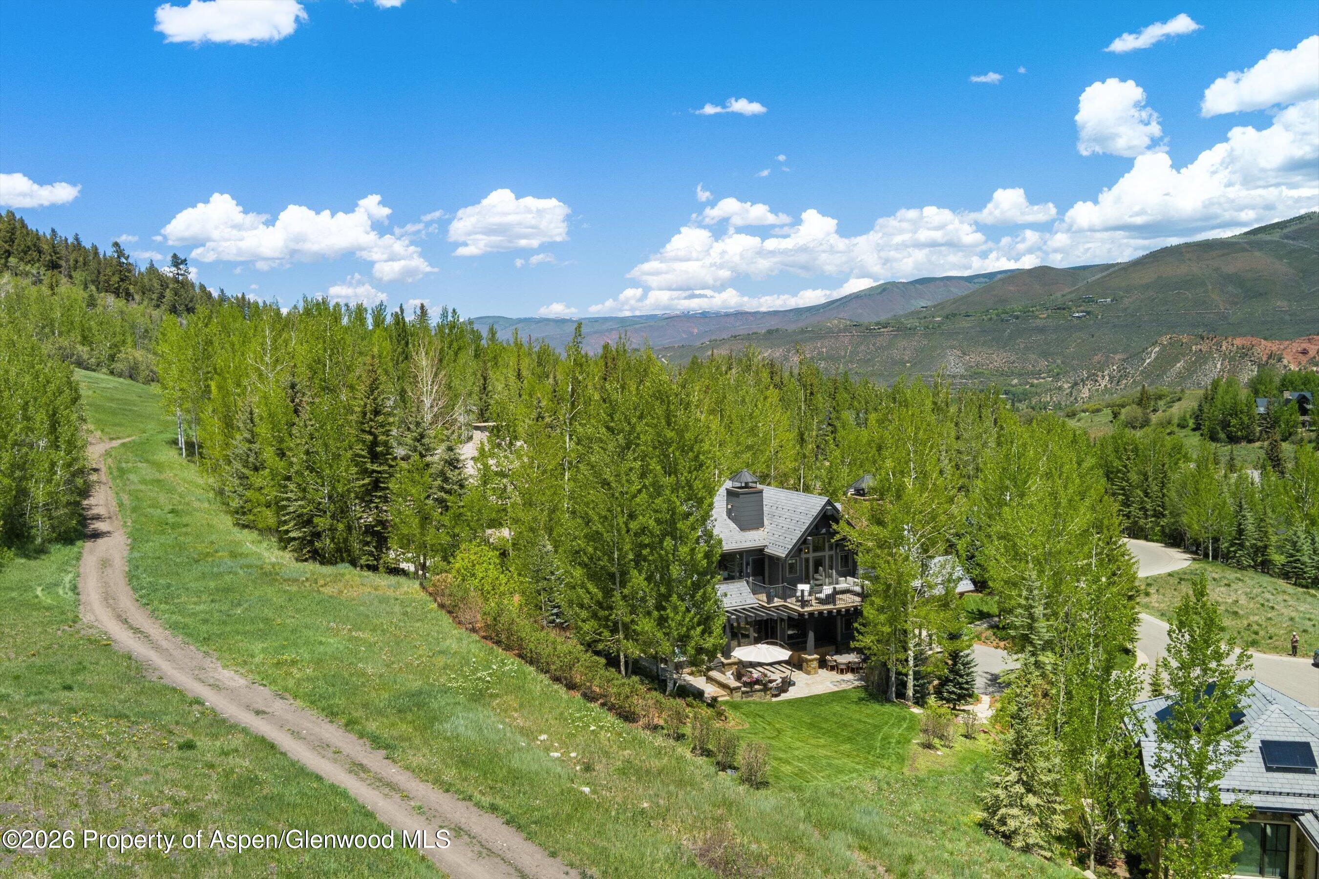 15 S Willow Court Property Photo 2