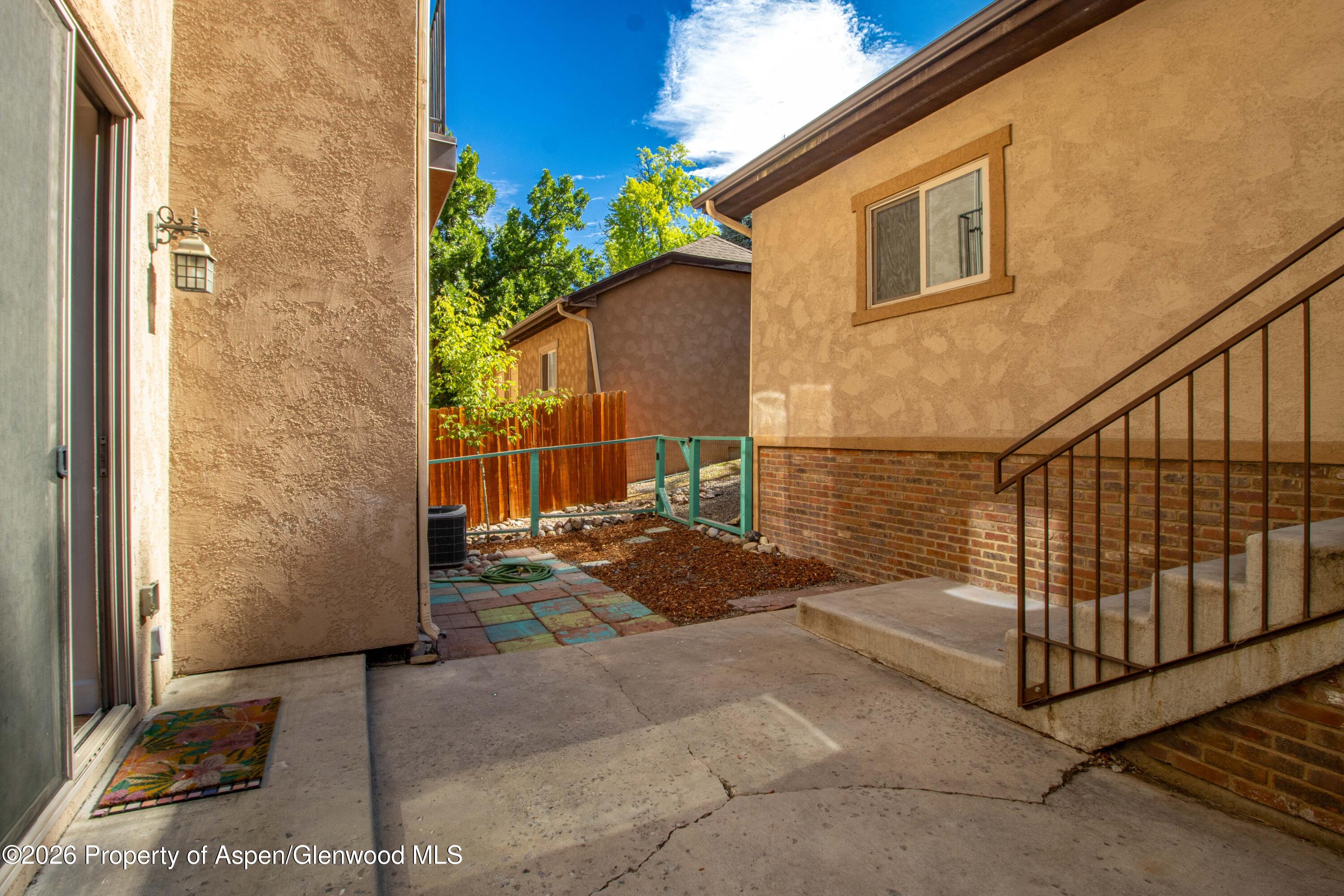1216 Grand Avenue Property Photo 6