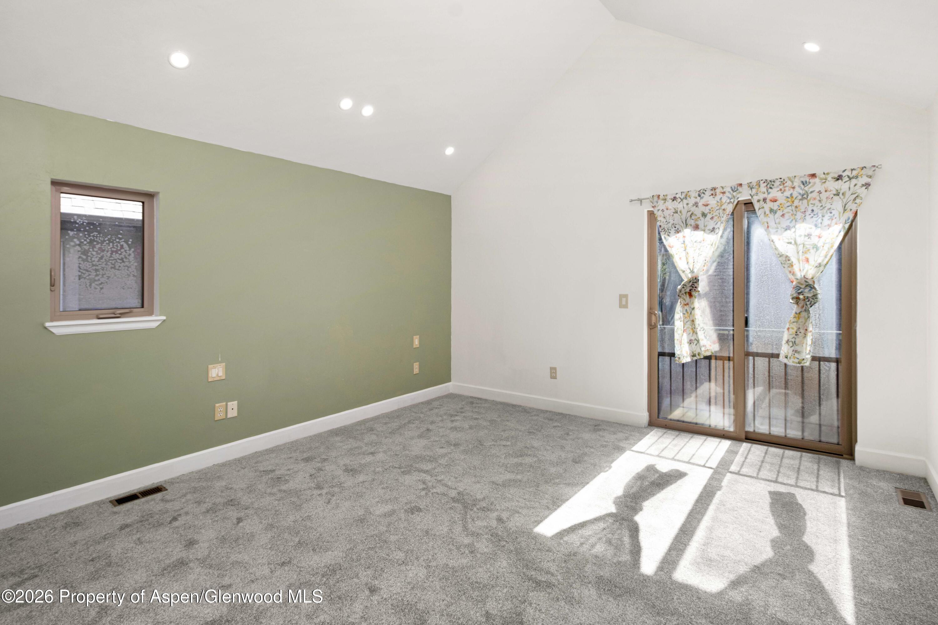 1216 Grand Avenue Property Photo 15
