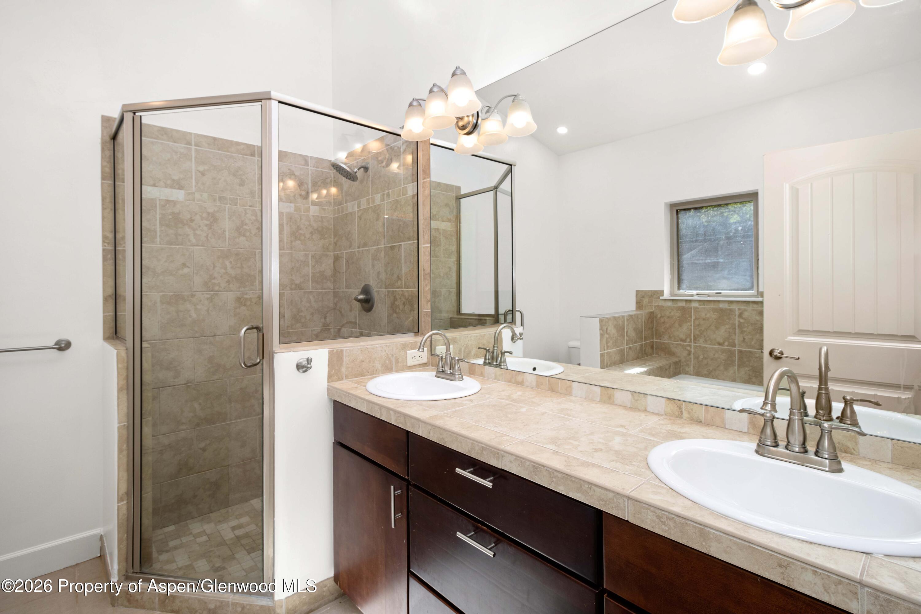 1216 Grand Avenue Property Photo 16
