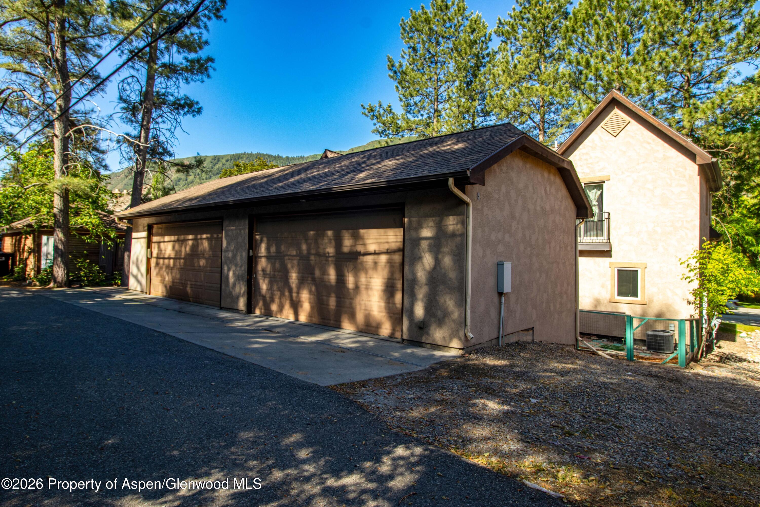 1216 Grand Avenue Property Photo 34