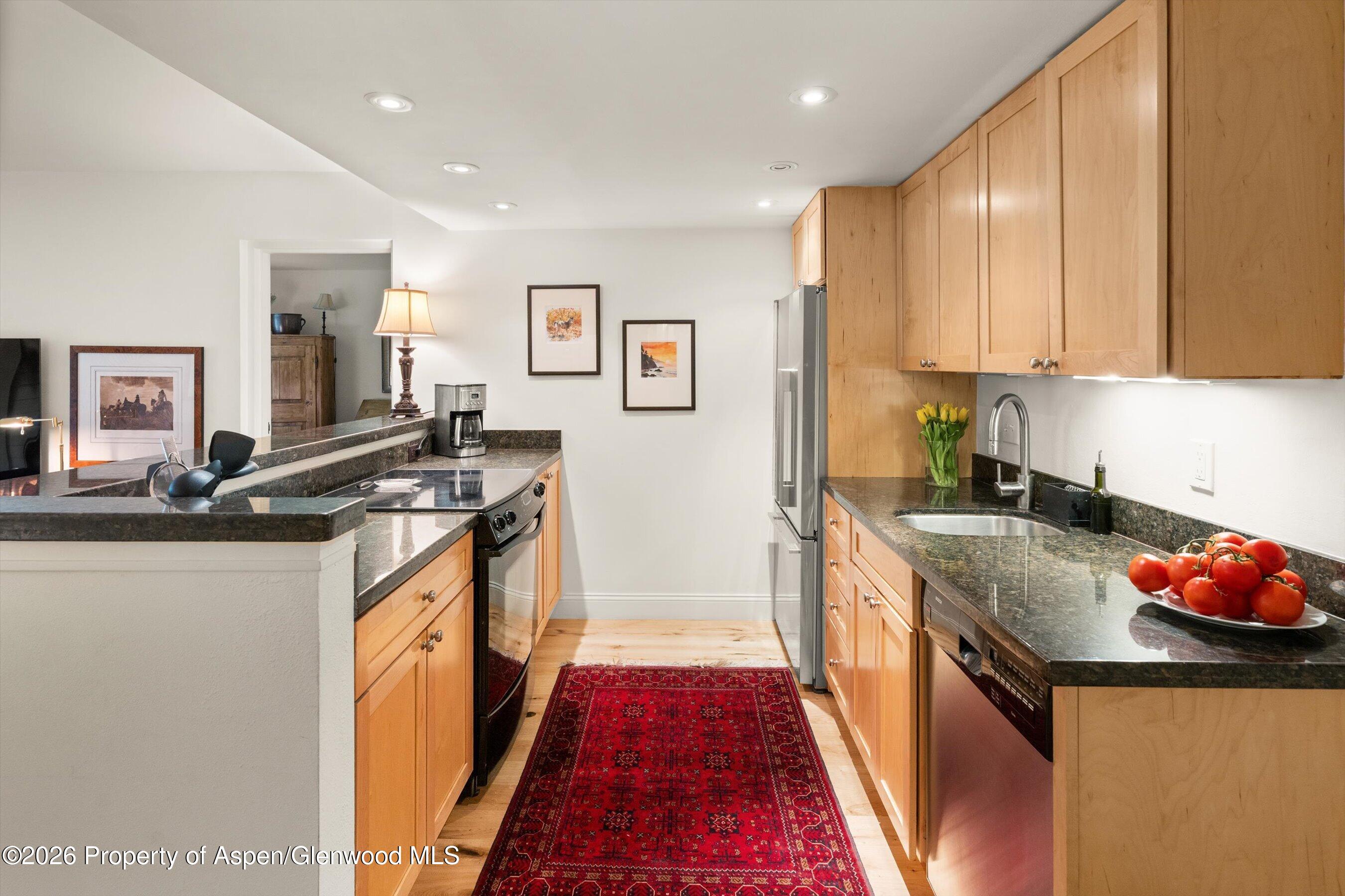 412 Vine Street Property Photo 8