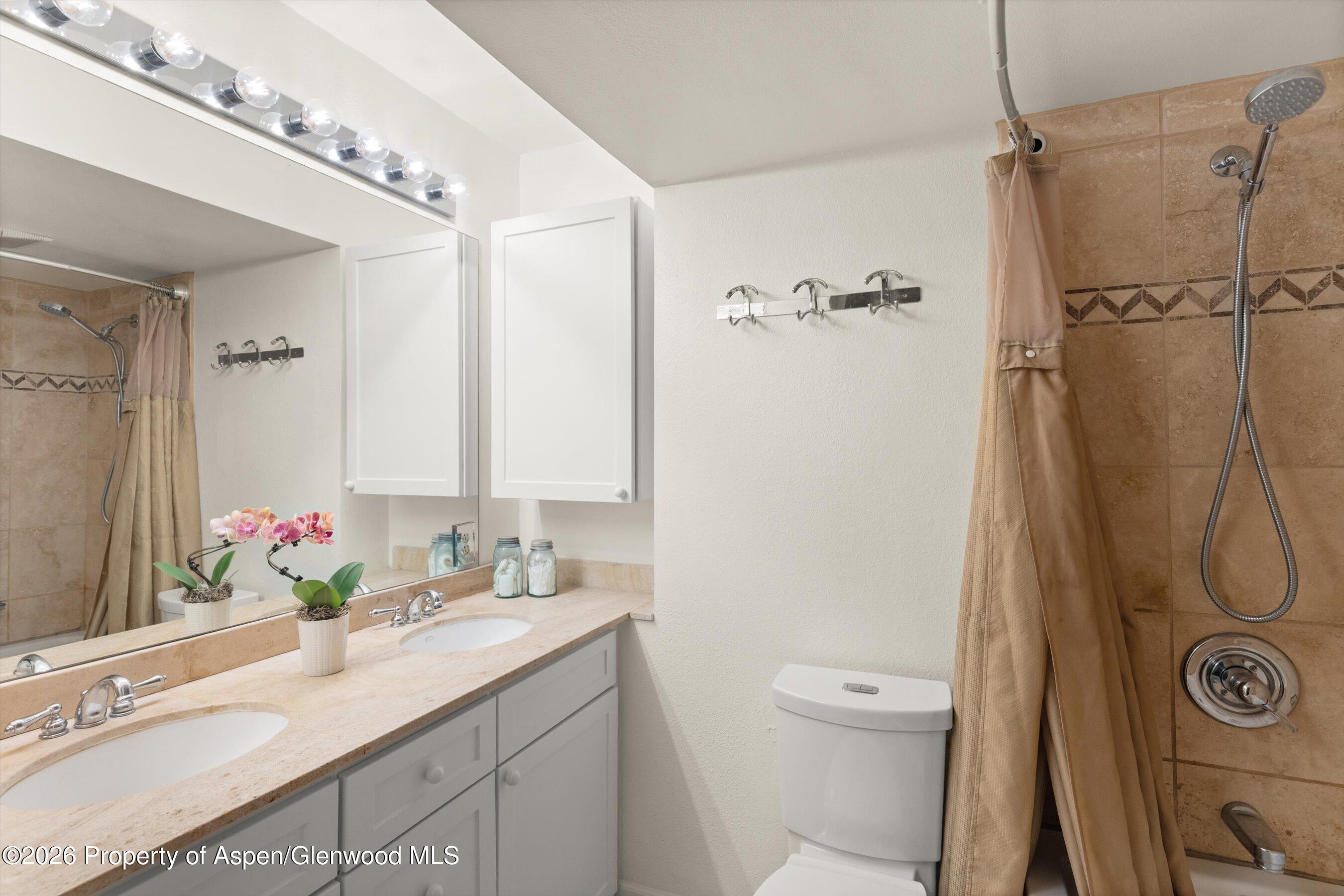 412 Vine Street Property Photo 14