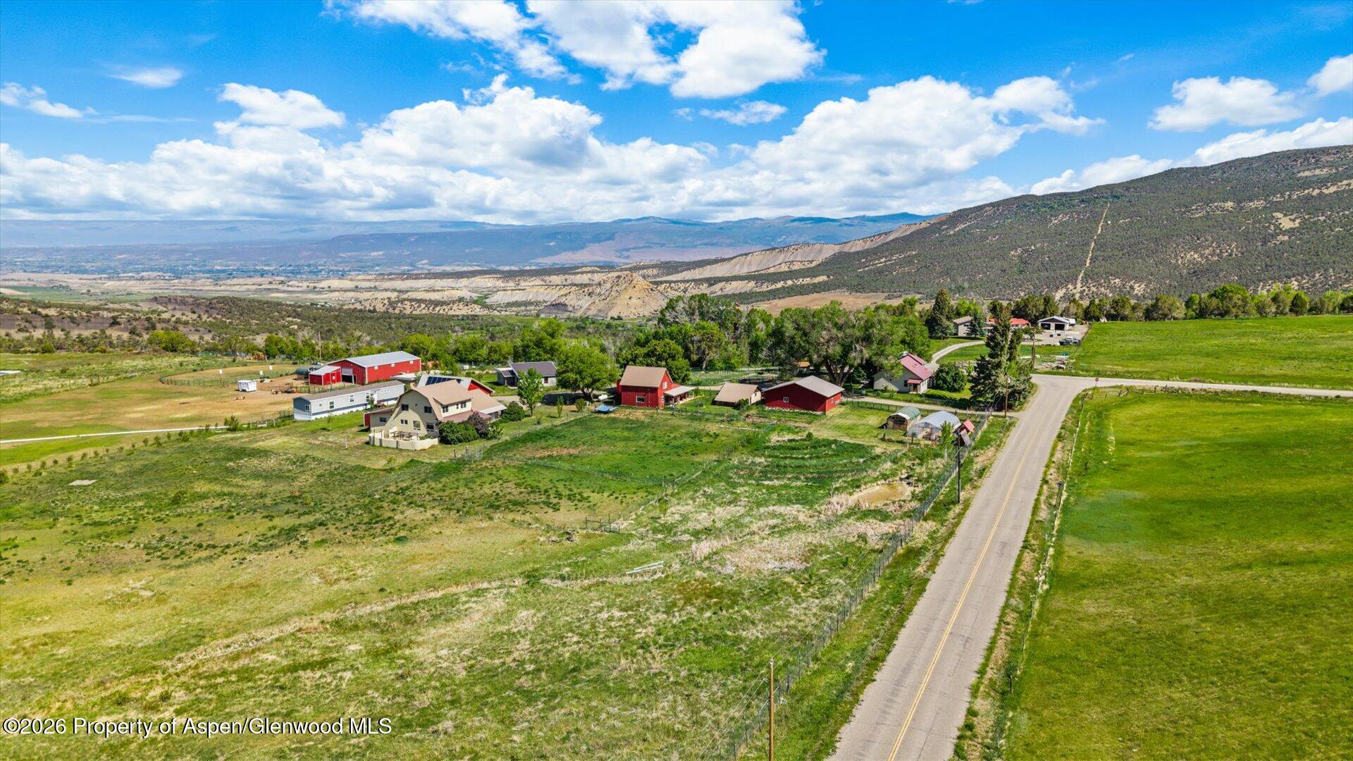 41990 Cottonwood Creek Road Property Photo 3