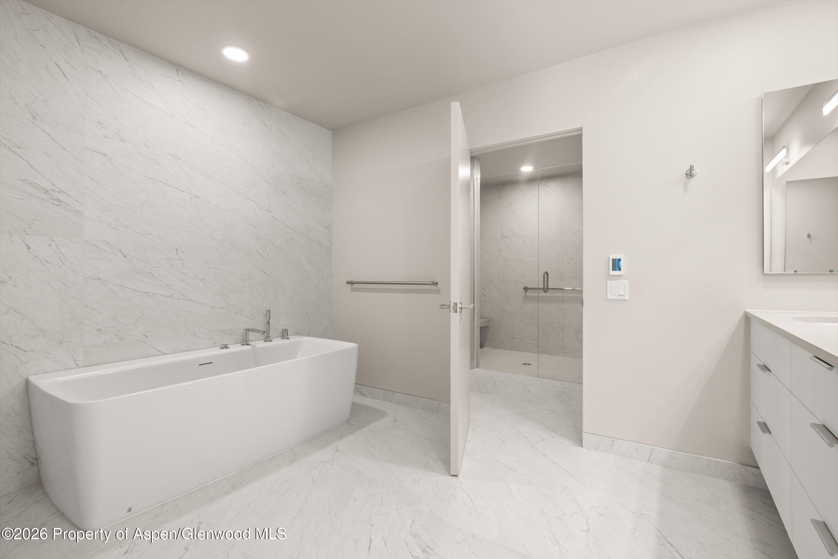 101 Willow Road 206 Property Photo 10