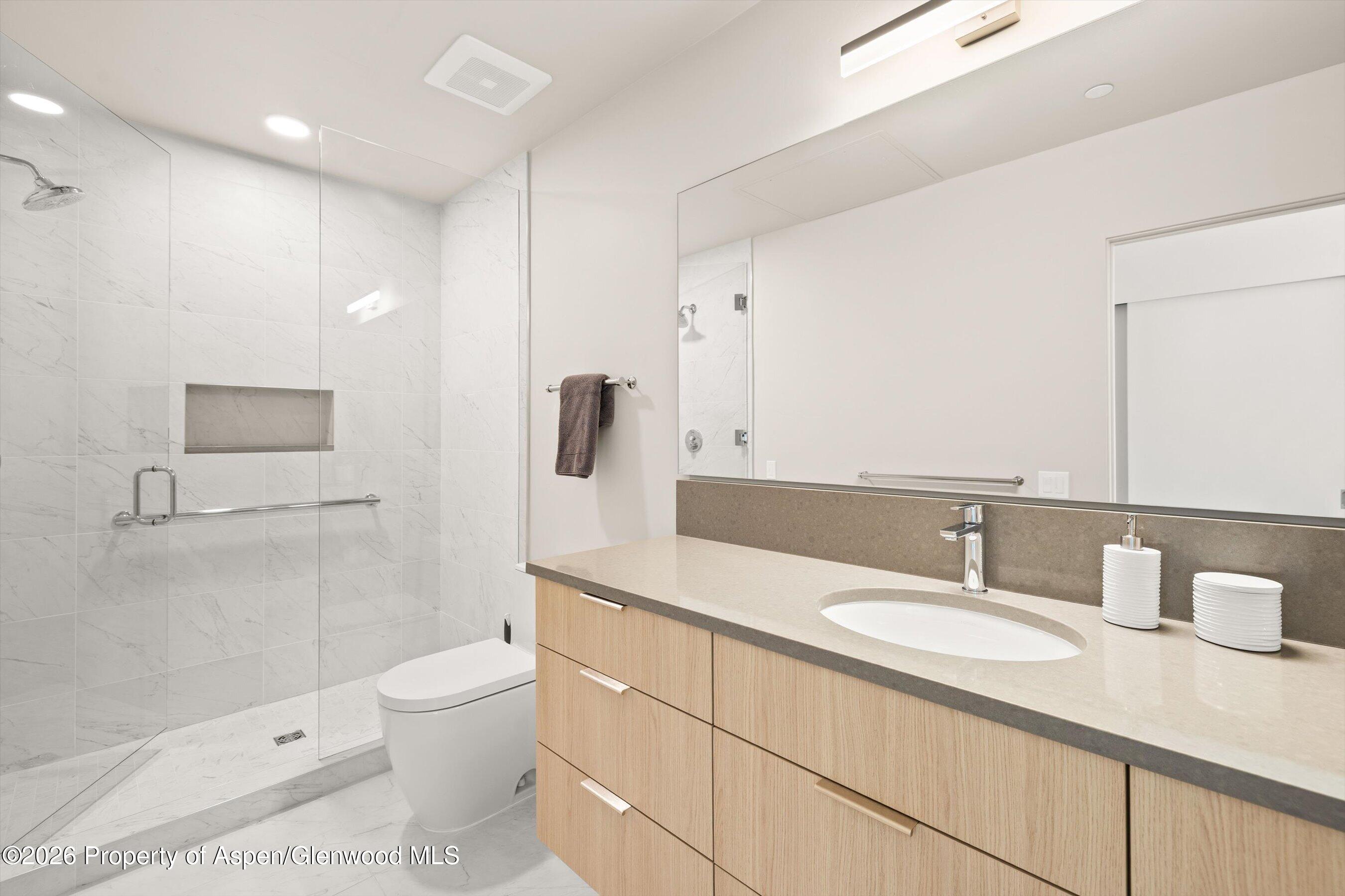 101 Willow Road 206 Property Photo 13