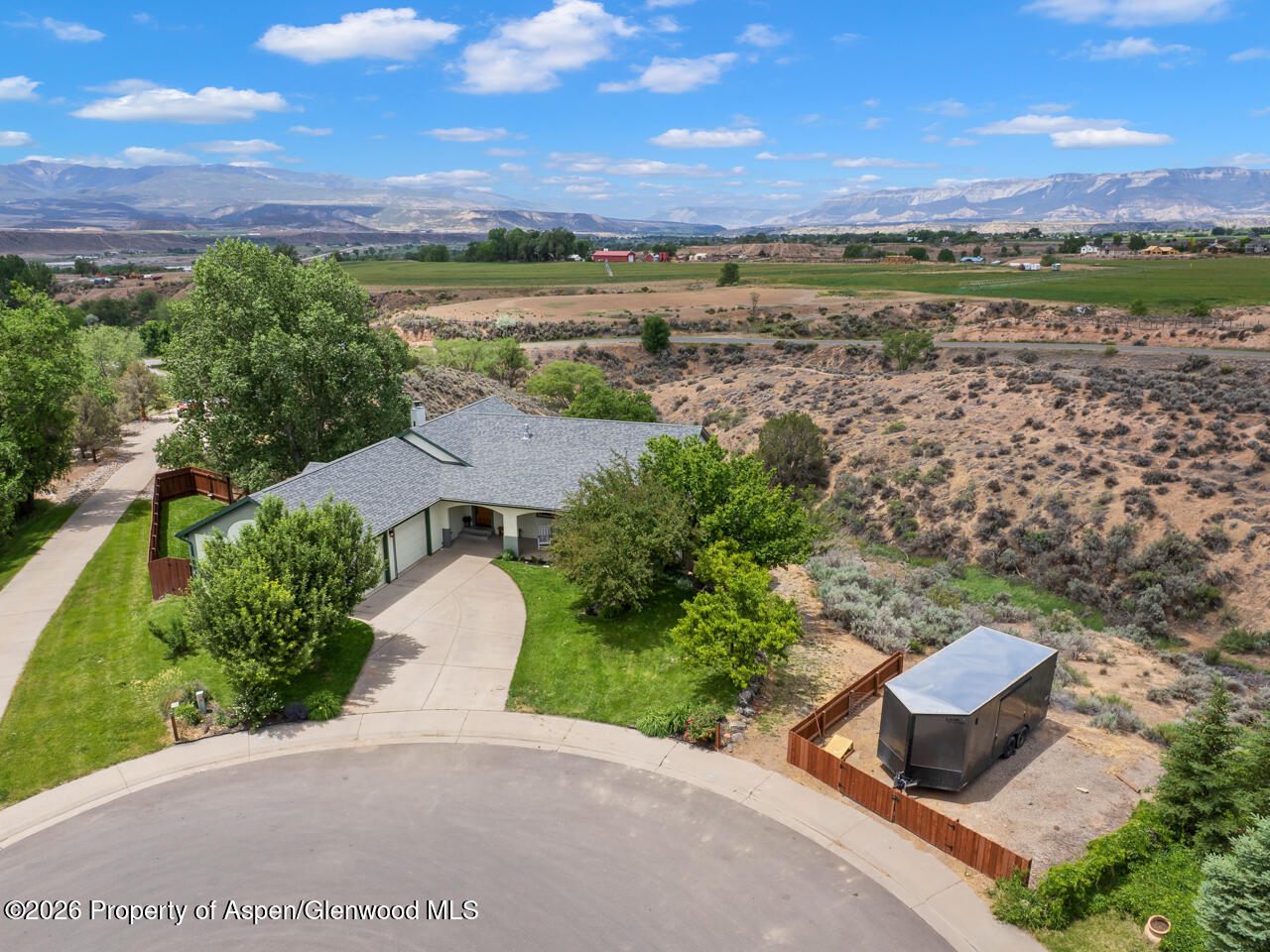433 Eagles View Court Property Photo 1