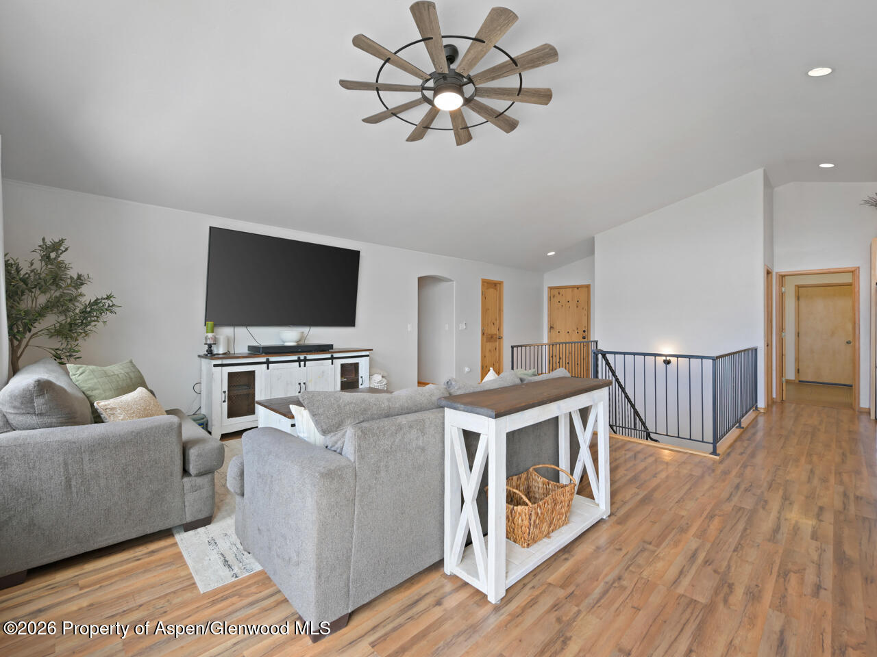 433 Eagles View Court Property Photo 6