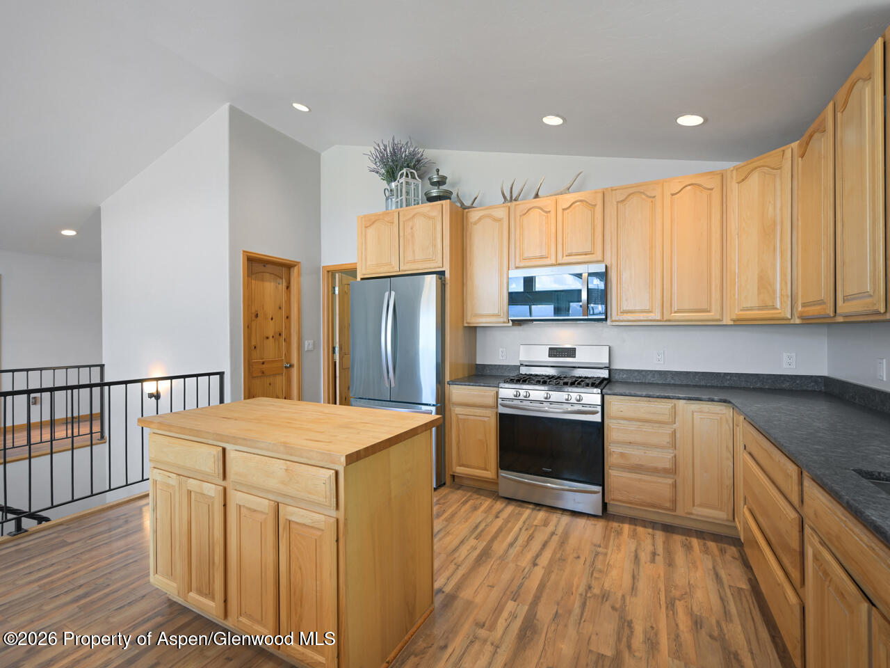 433 Eagles View Court Property Photo 11