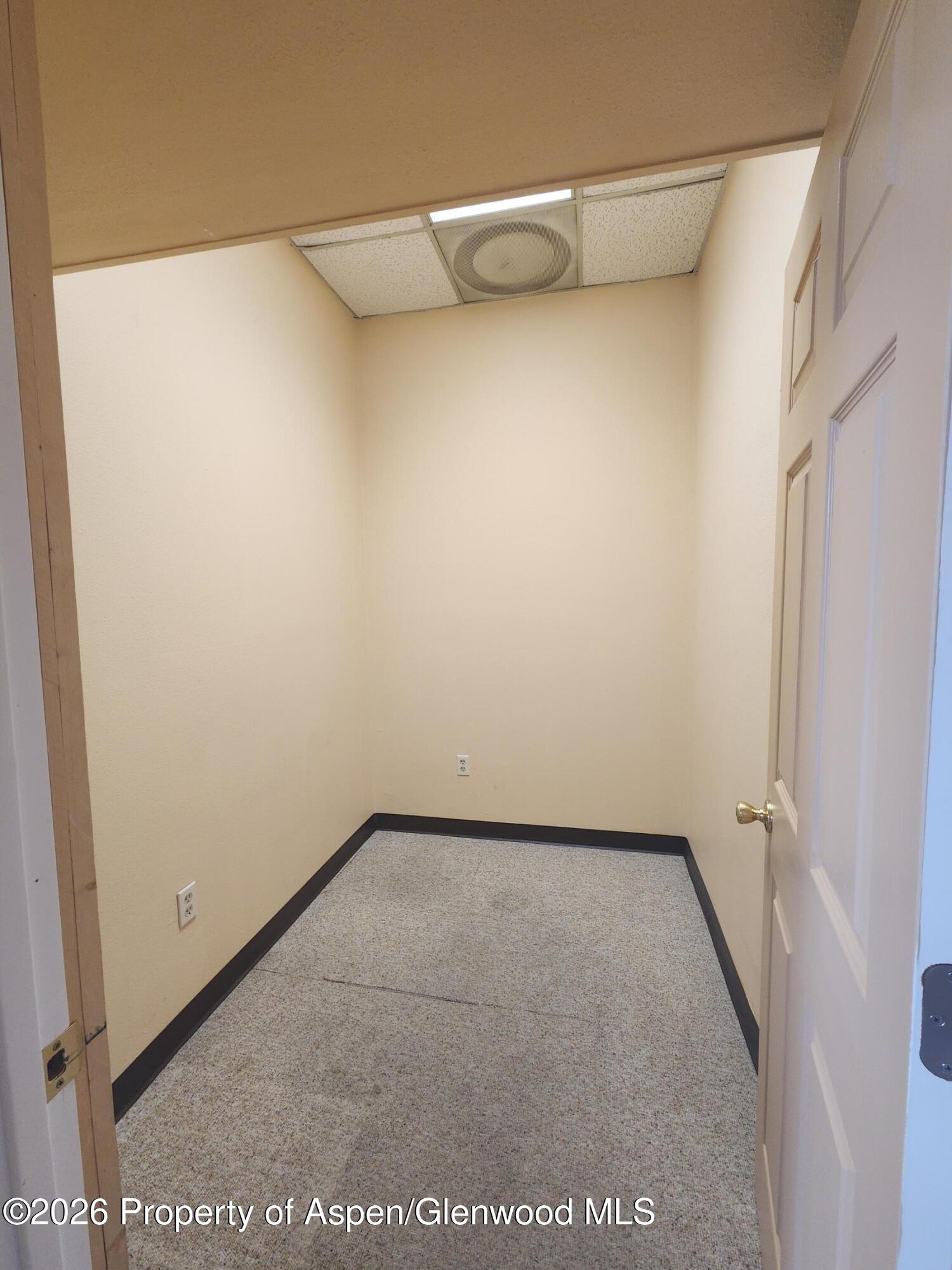 1530 Railroad Avenue Property Photo 7