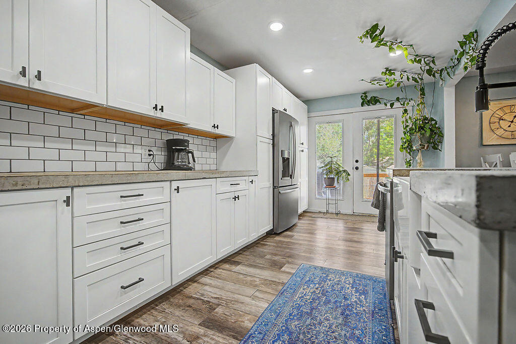 735 Finley Lane Property Photo 12