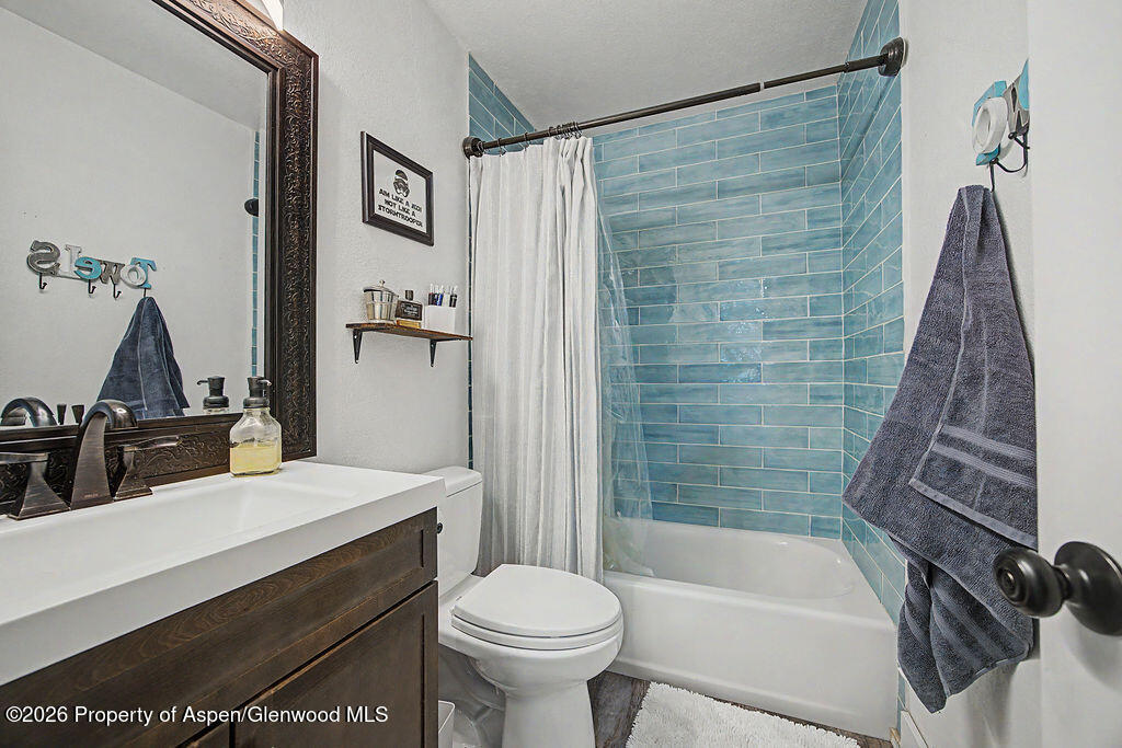 735 Finley Lane Property Photo 28