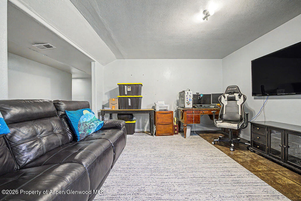 735 Finley Lane Property Photo 34