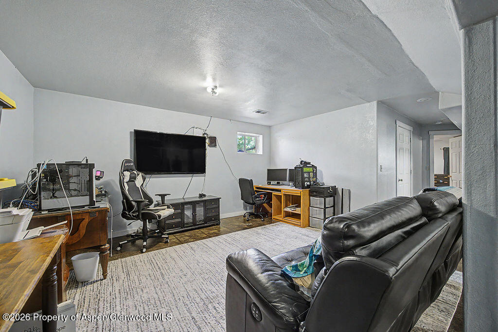 735 Finley Lane Property Photo 36