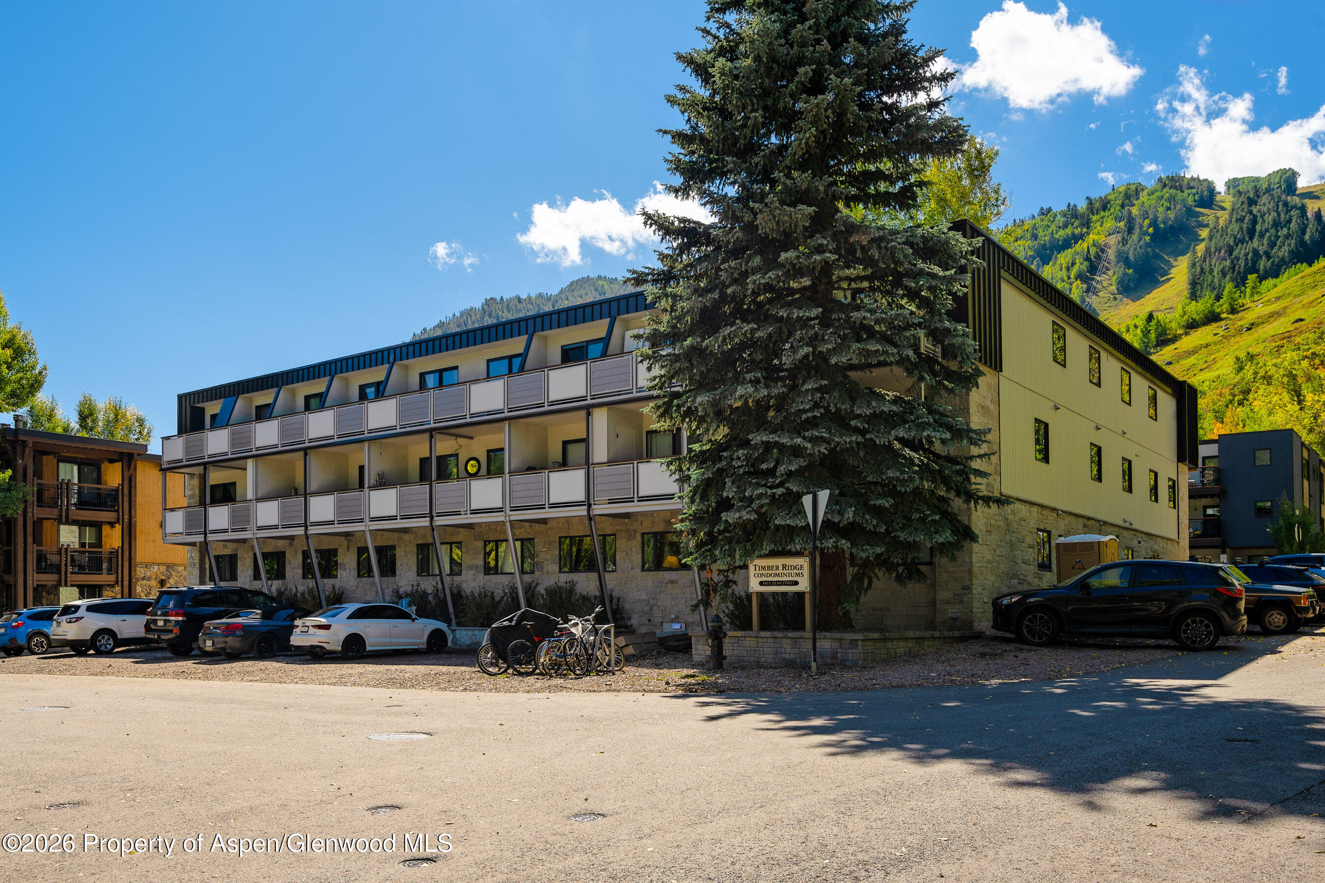 100 E Dean Street Unit 2b Property Photo 17