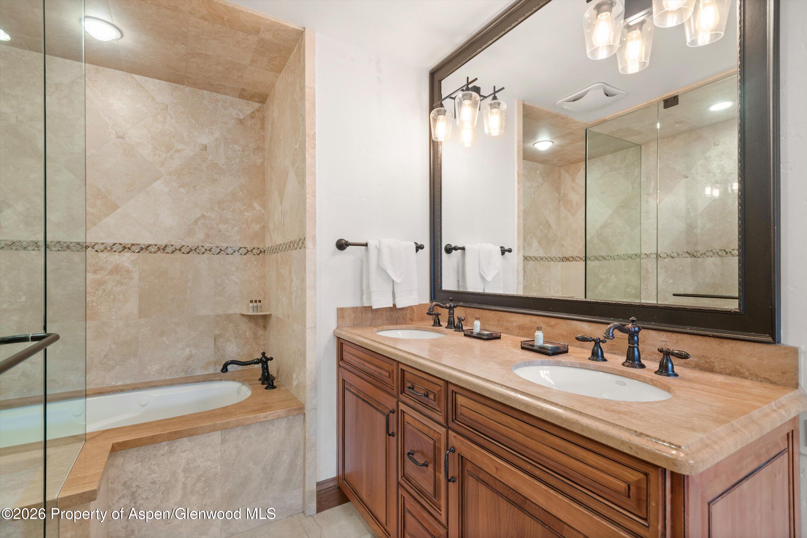 400 Wood Road E-2209 Property Photo 21