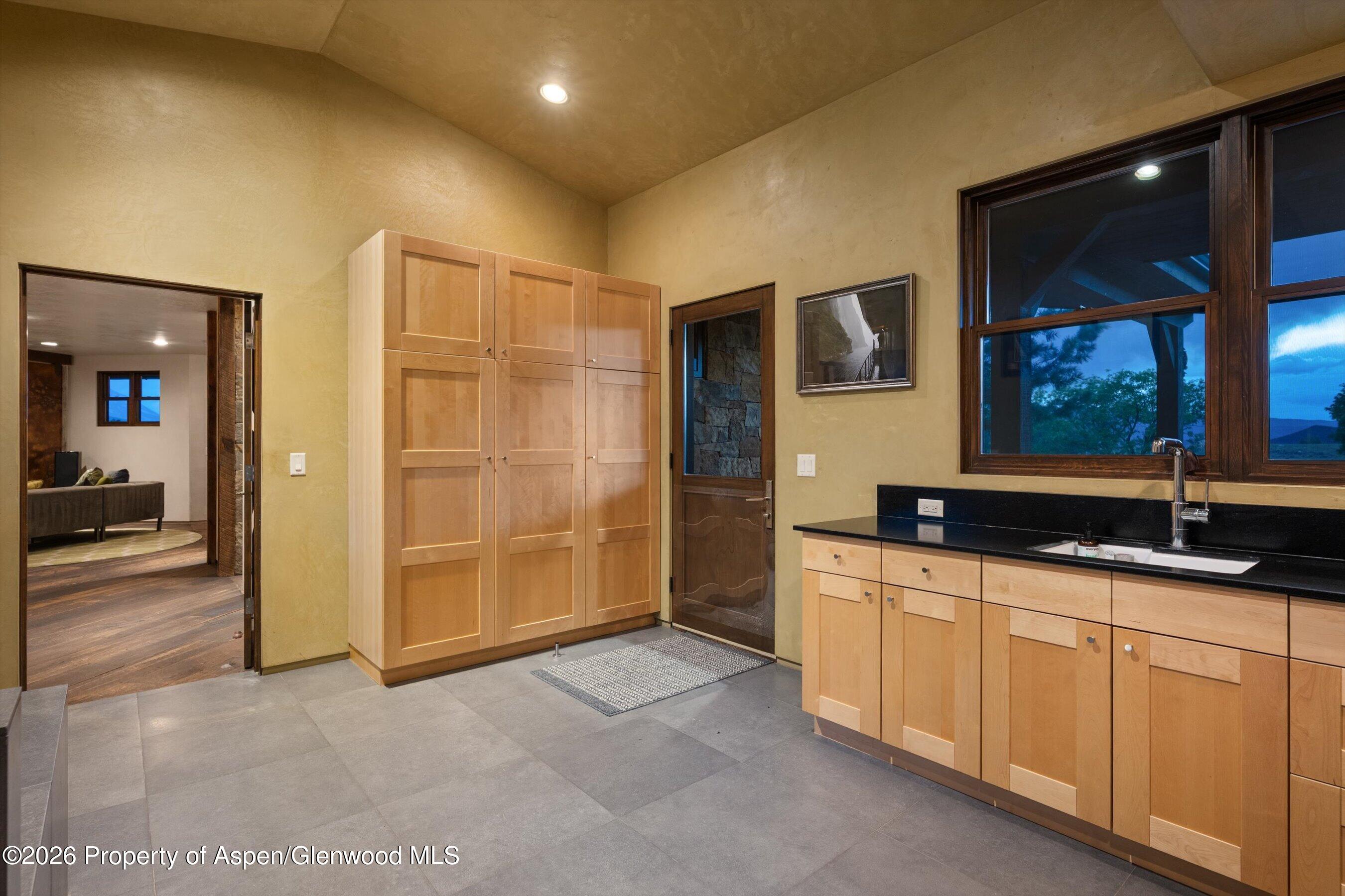 232 Clipper Place Property Photo 38