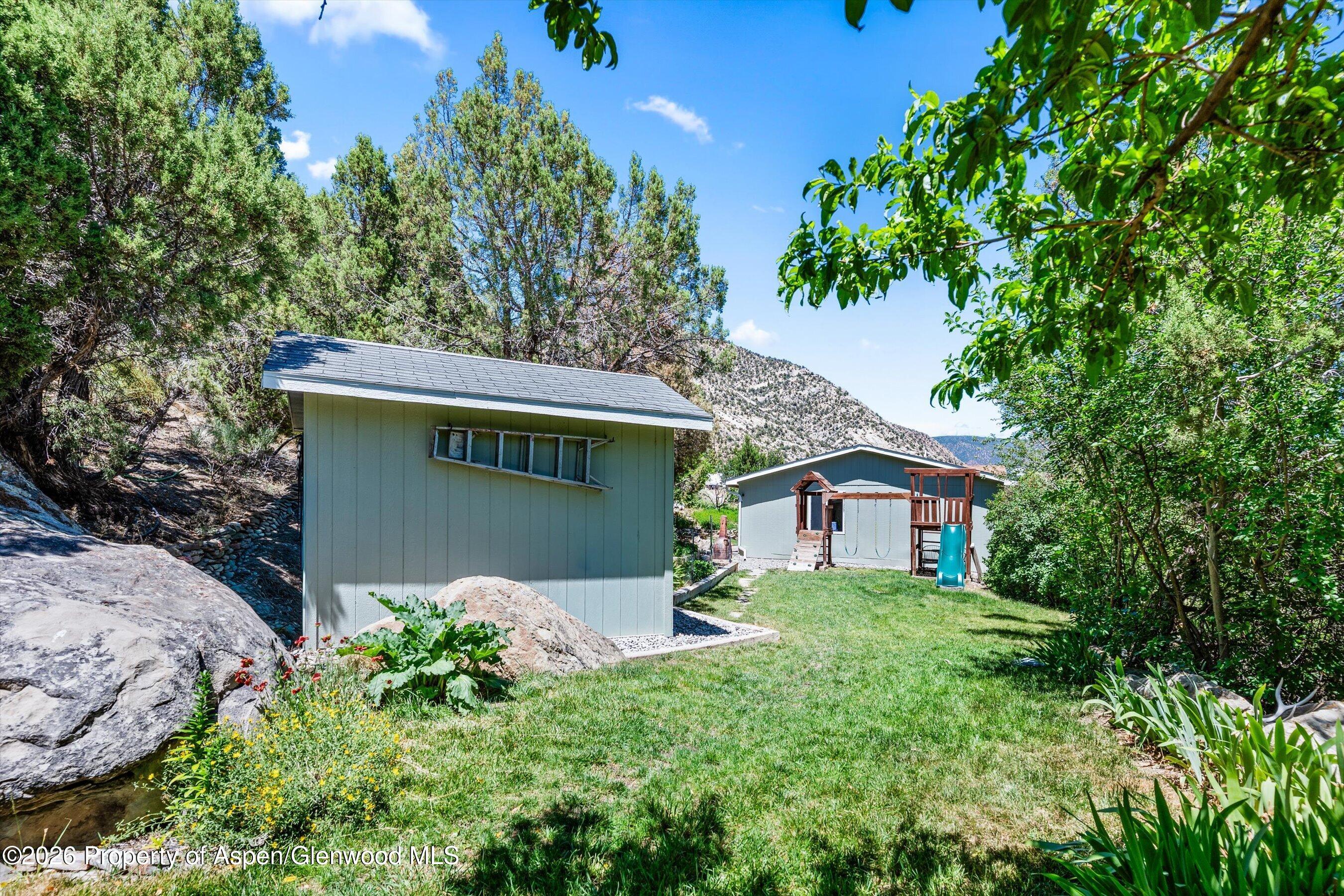 39049 Highway 6 Property Photo 35