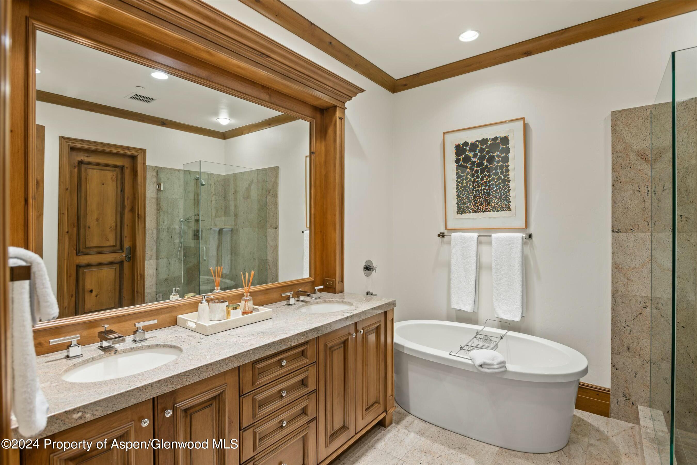 386 Pfister Drive Property Photo 27