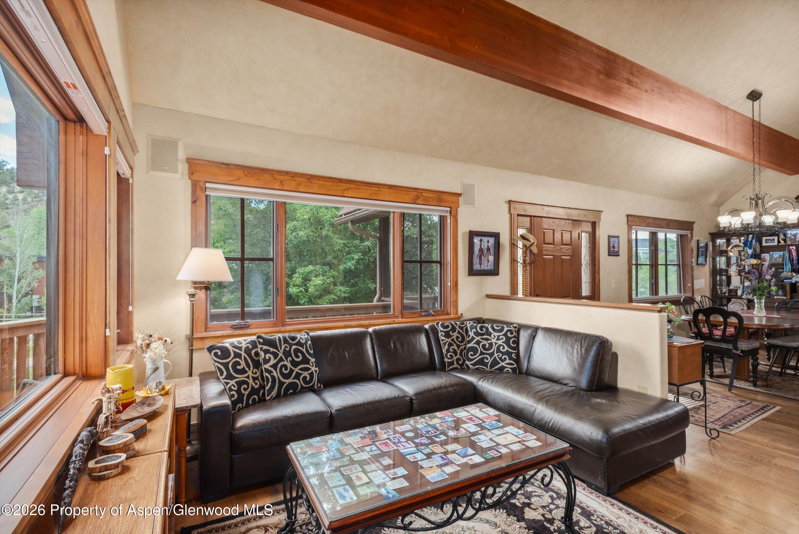 435 Oak Run Road Property Photo 32