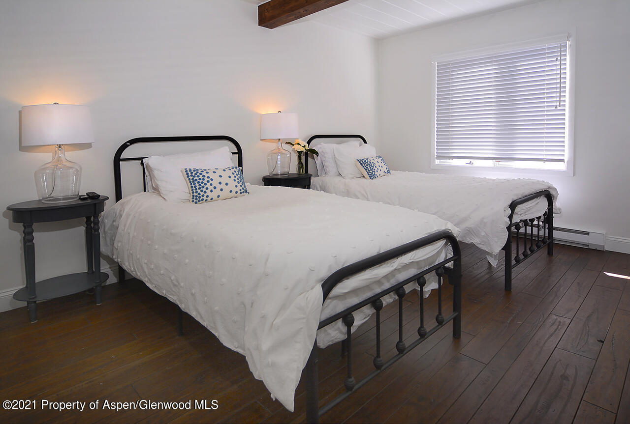 1024 E Cooper Avenue 8 Property Photo 11