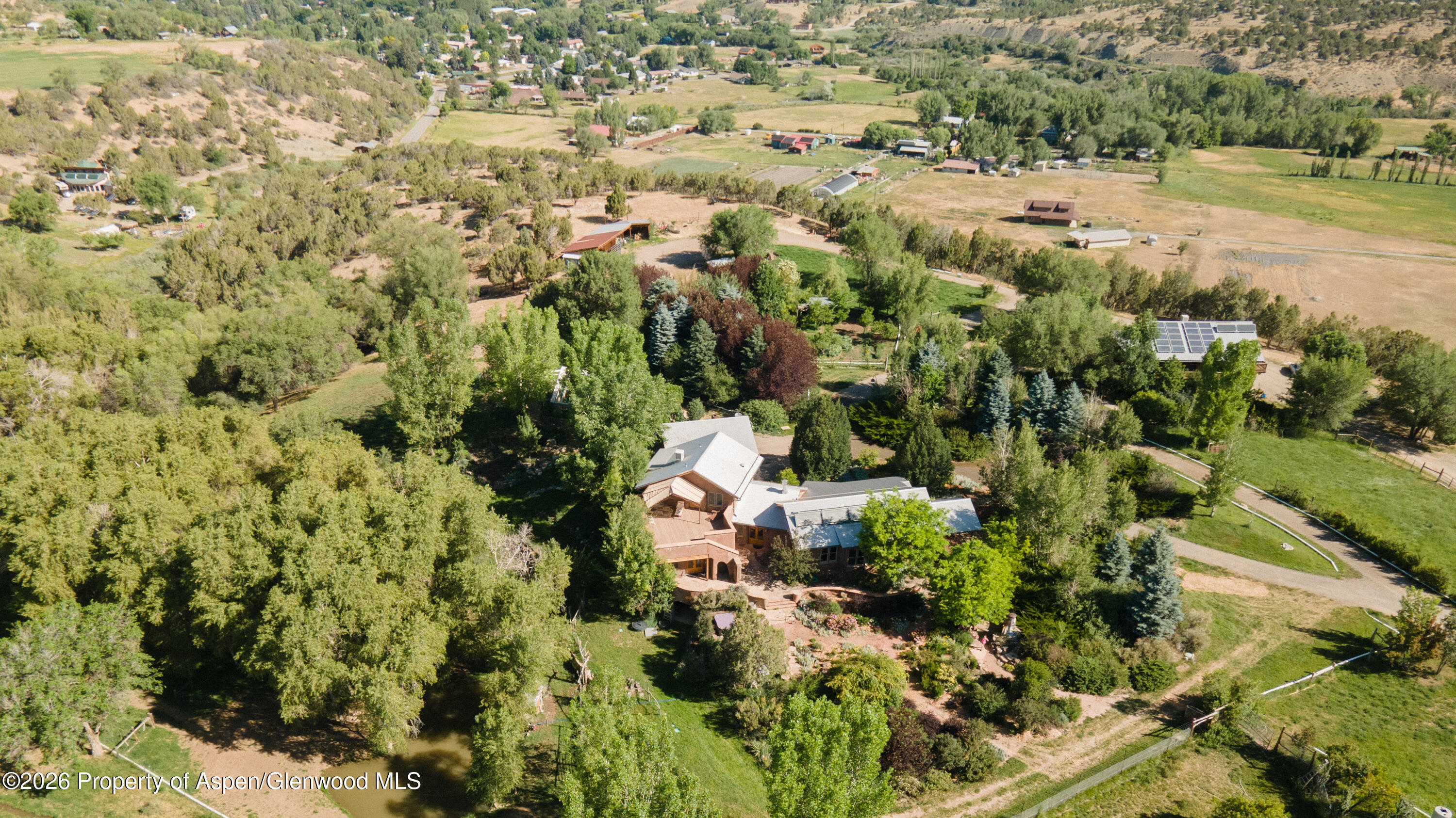 193307 Property Photo 33