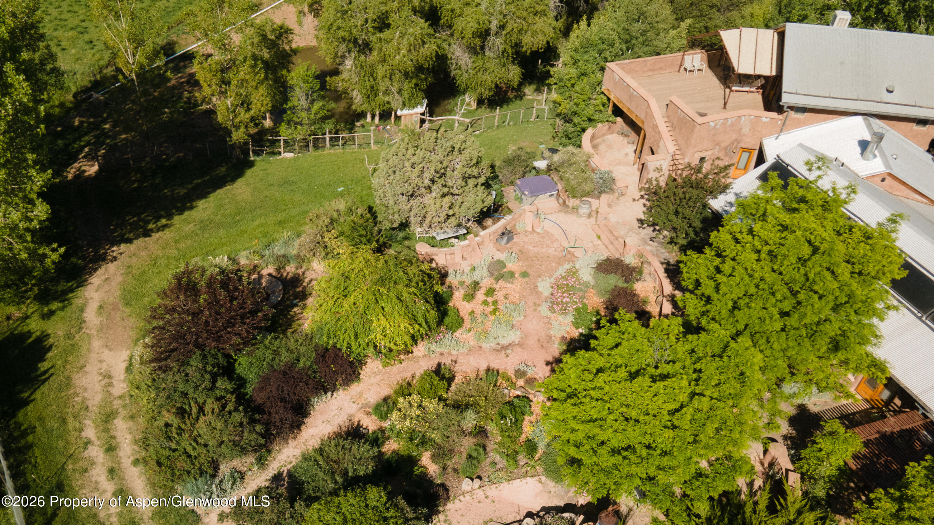 193307 Property Photo 36