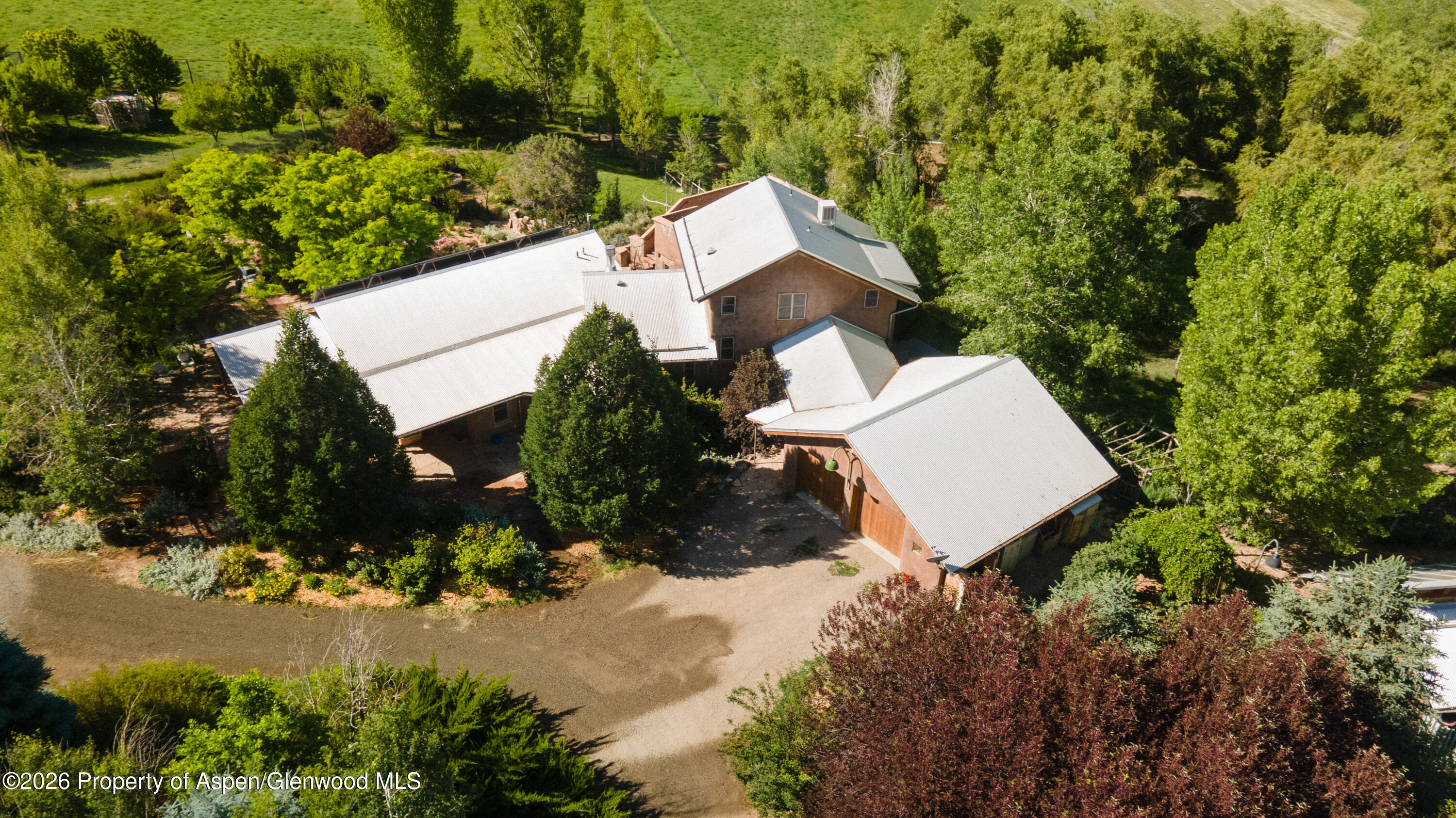 193307 Property Photo 38