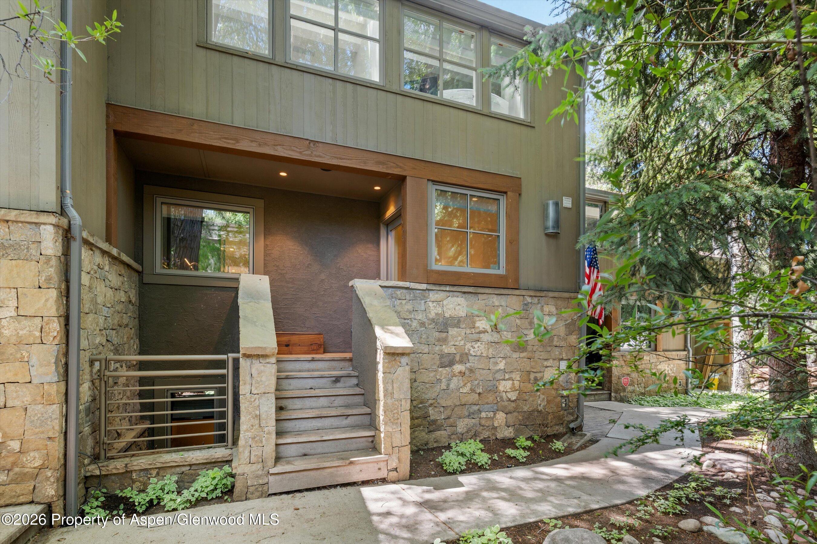 100 N Eighth Street 3 Property Photo 3