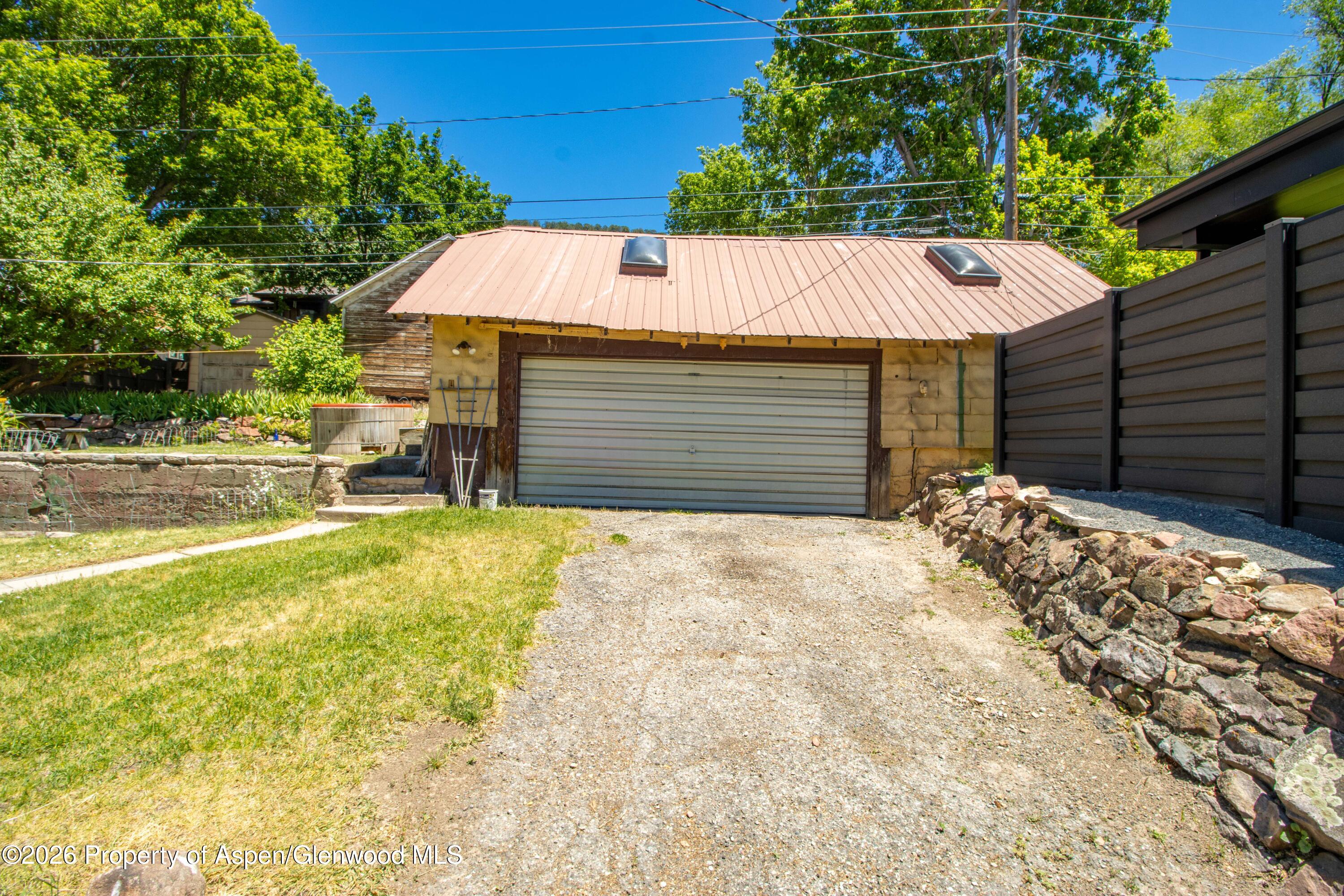 1122 Blake Avenue Property Photo 14