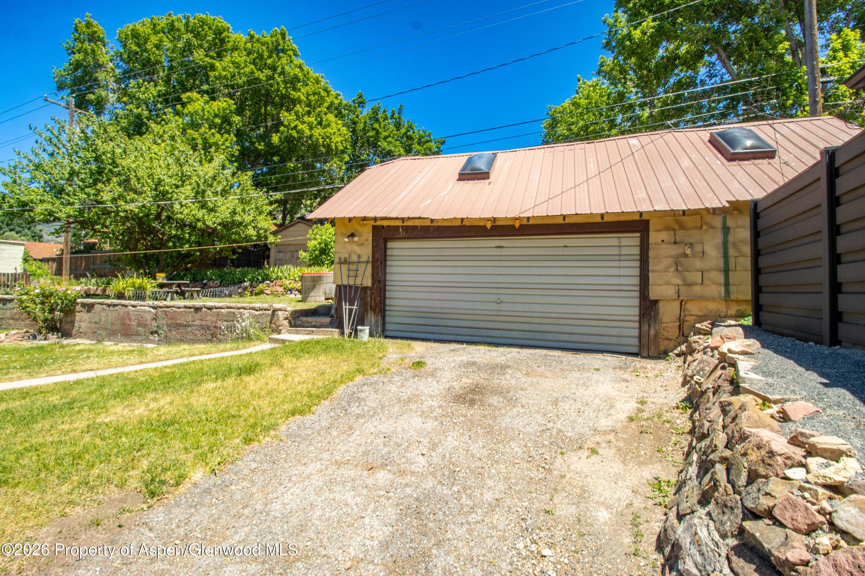 1122 Blake Avenue Property Photo 15