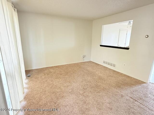 768 Riford Road Property Photo 4