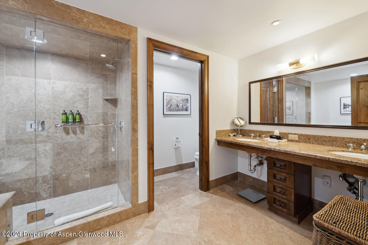 415 E Dean St, Unit 45 Property Photo 24