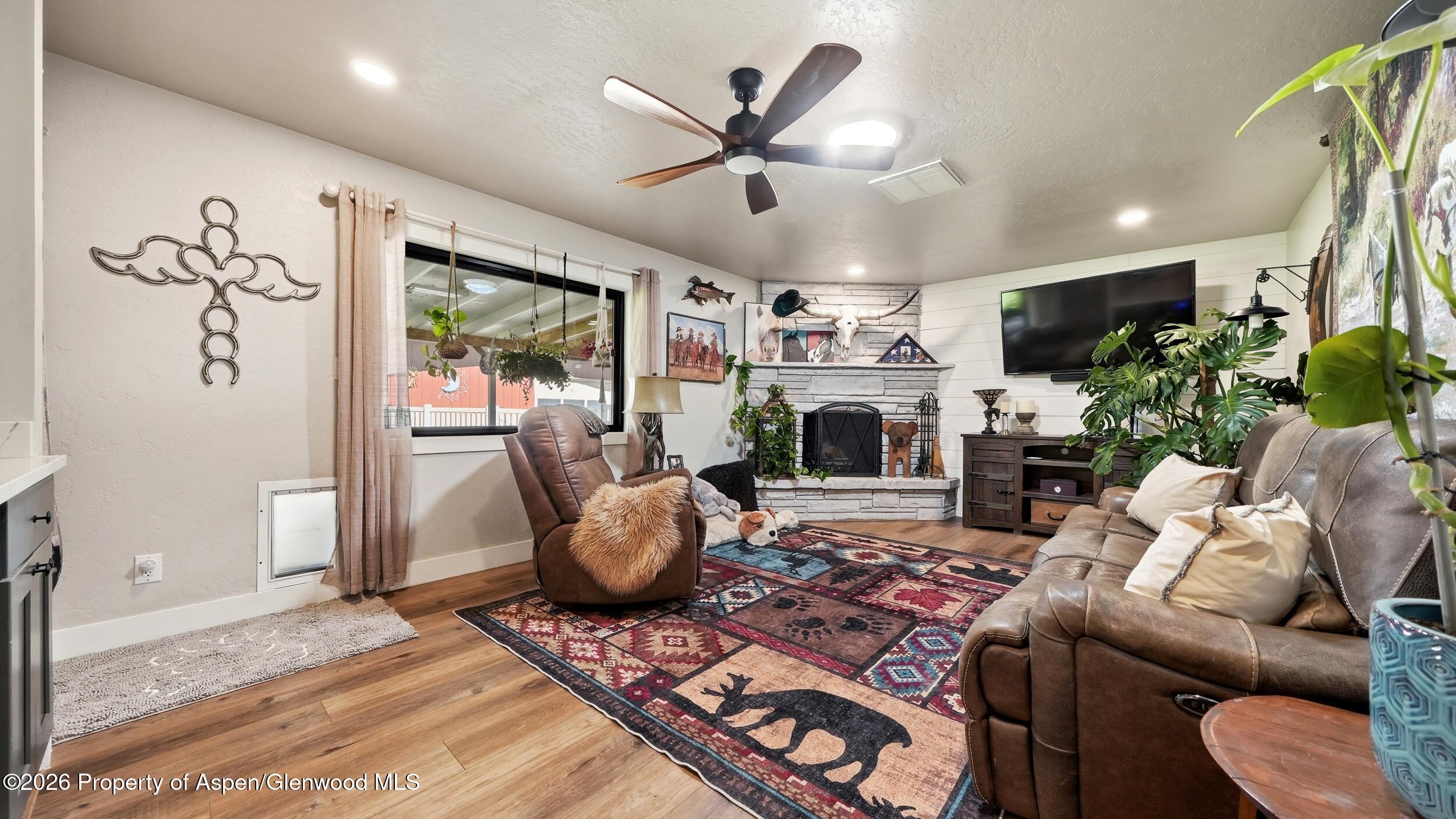 445 South Camp Road Property Photo 15