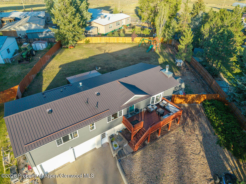 889 Ashley Road Property Photo 4