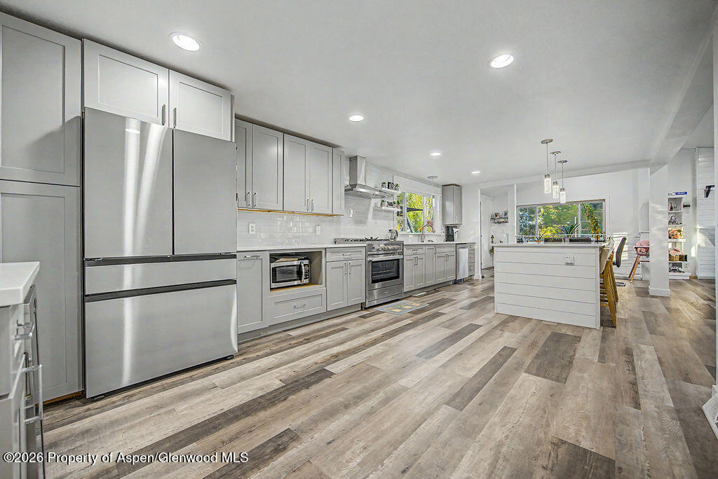 889 Ashley Road Property Photo 9