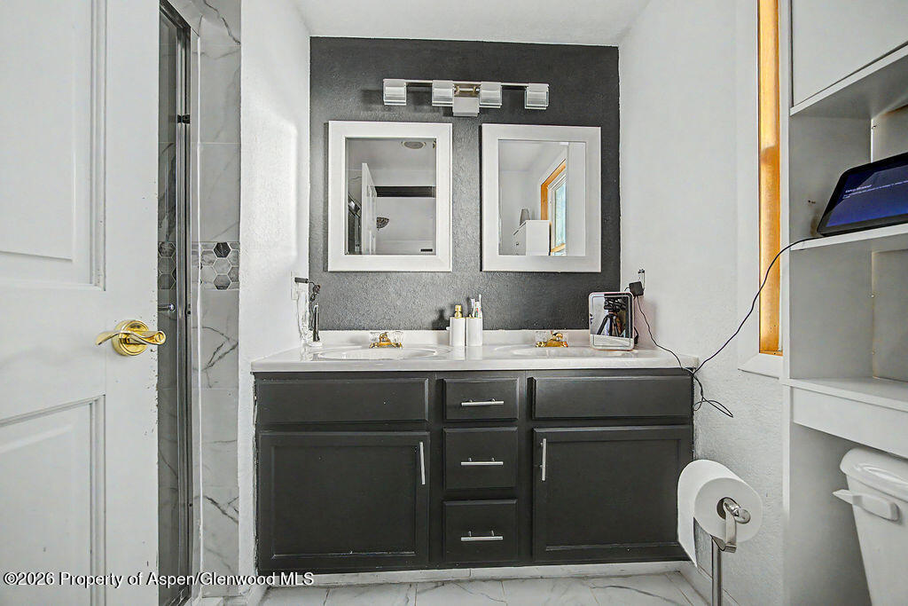 889 Ashley Road Property Photo 25