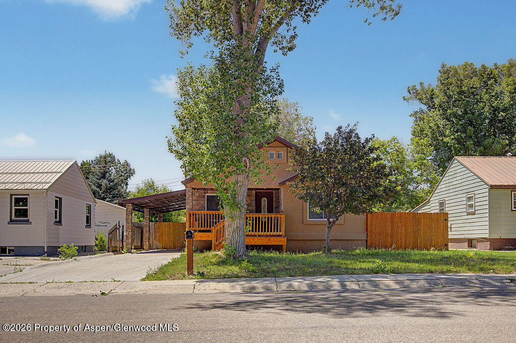 750 Pershing Street Property Photo 3