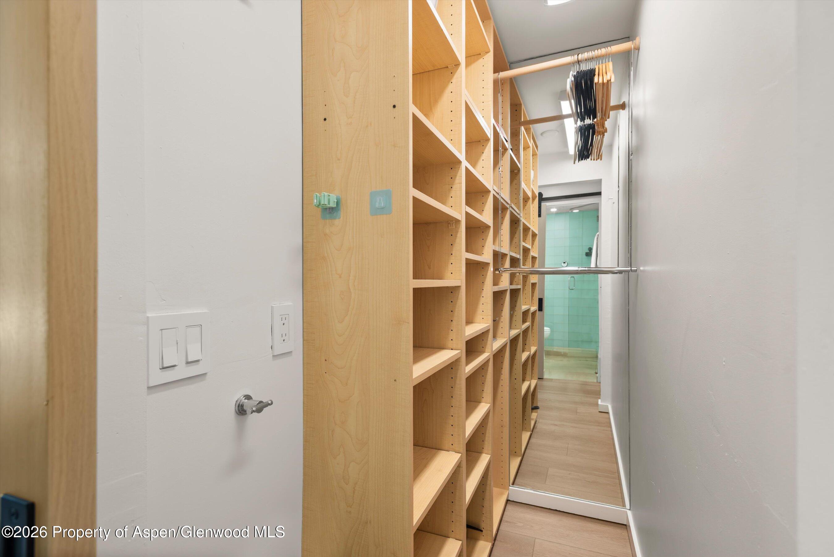 725 E Main Street 107 Property Photo 12