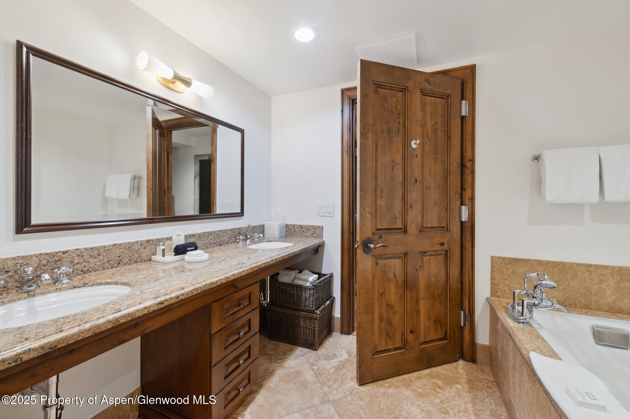 415 E Dean St, Unit 50 Property Photo 18