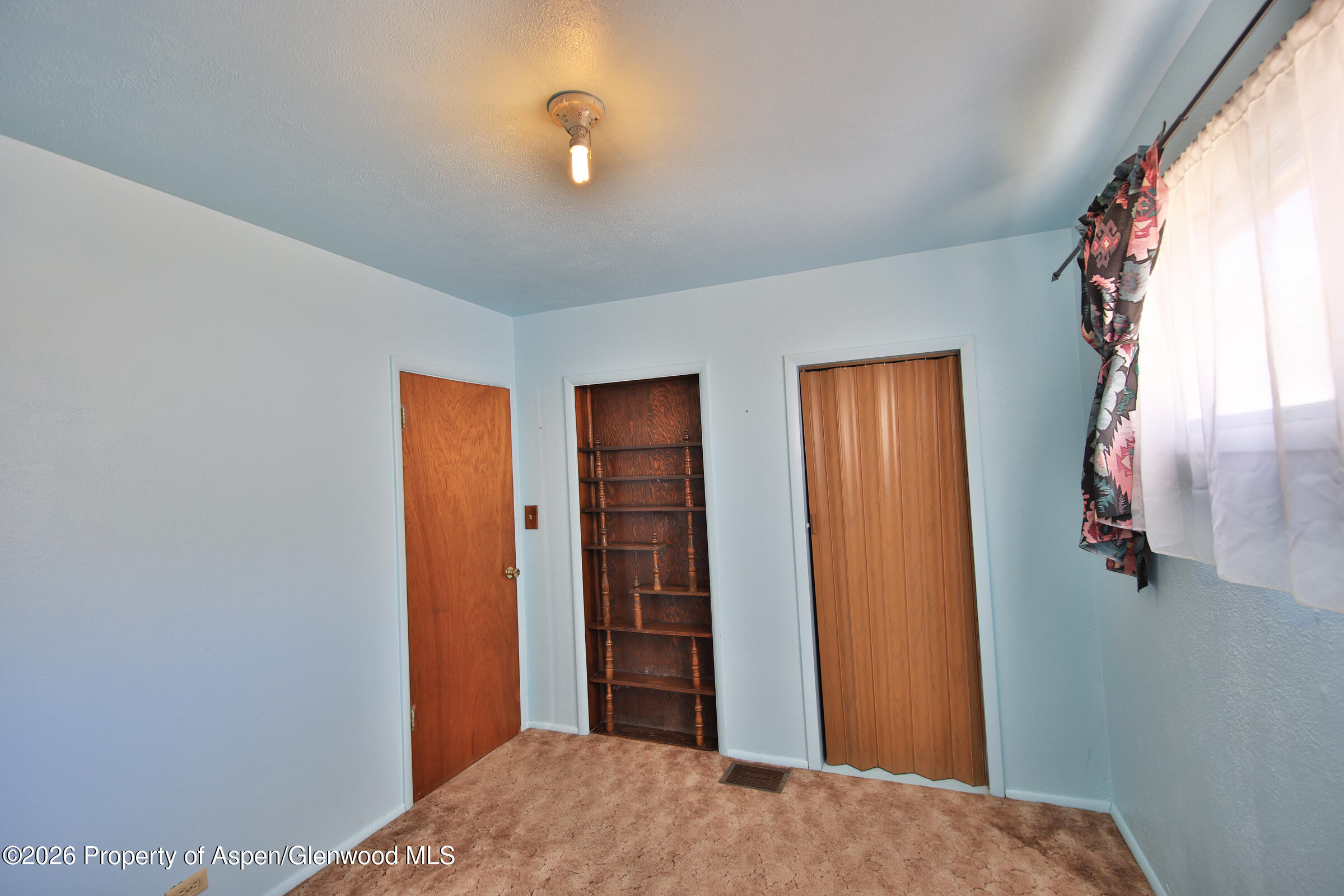10945 Highway 65 Property Photo 9