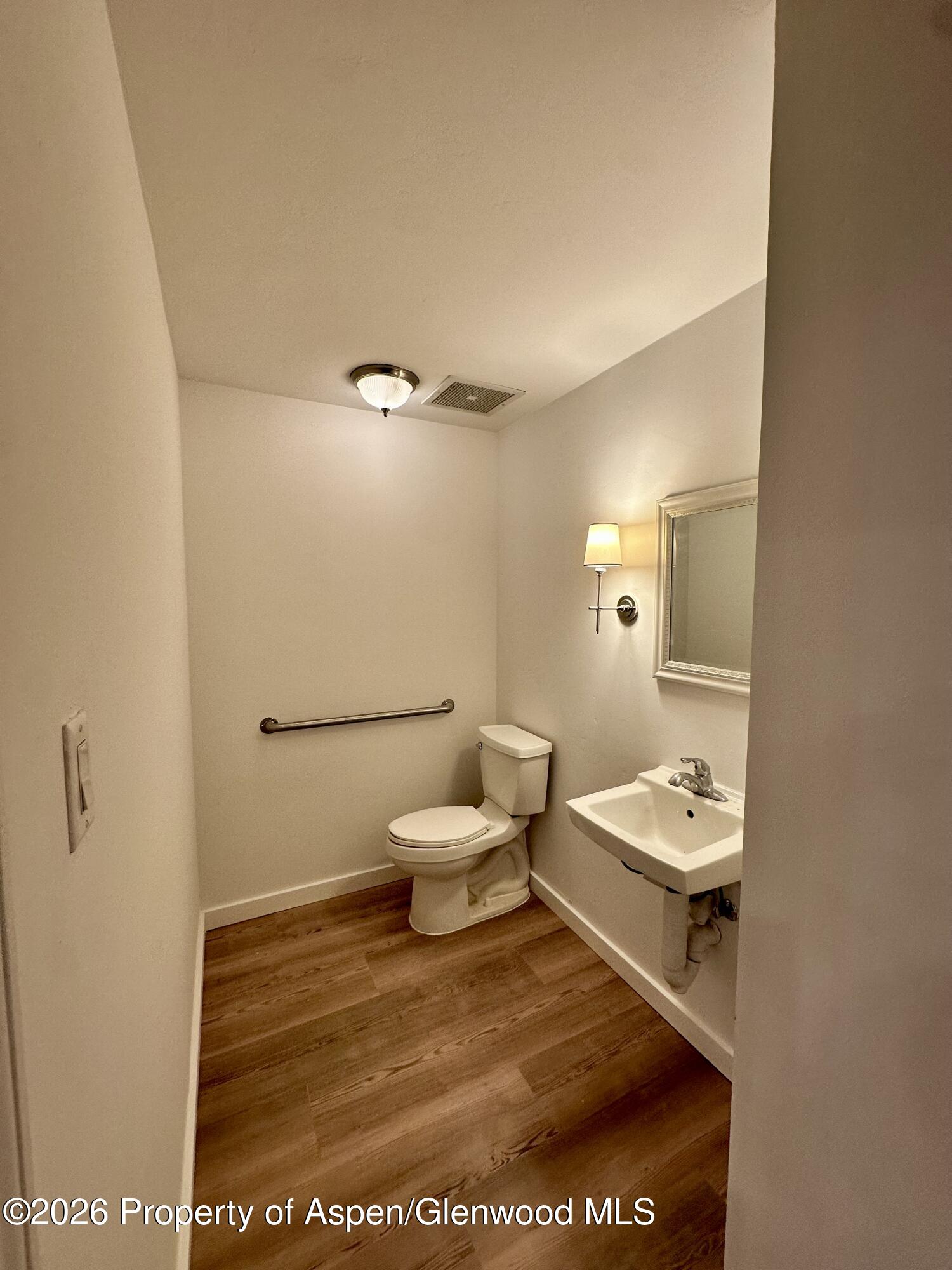 420 W Main Street 101 Property Photo 6