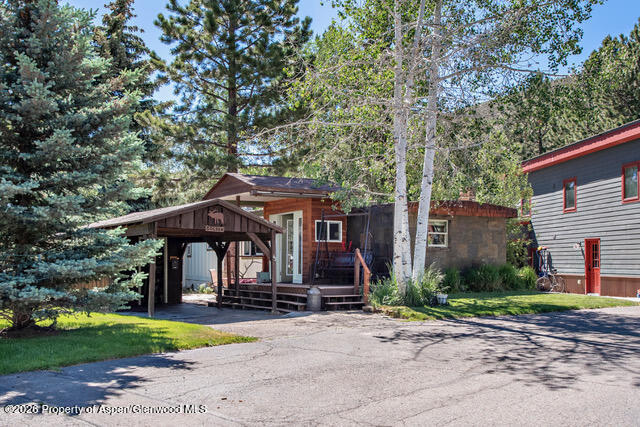 43 Bear Claw Property Photo 3