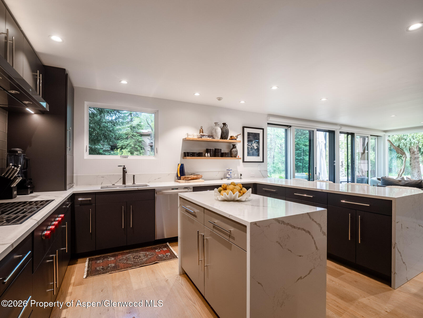 314 N Riverside Avenue 2 Property Photo 10