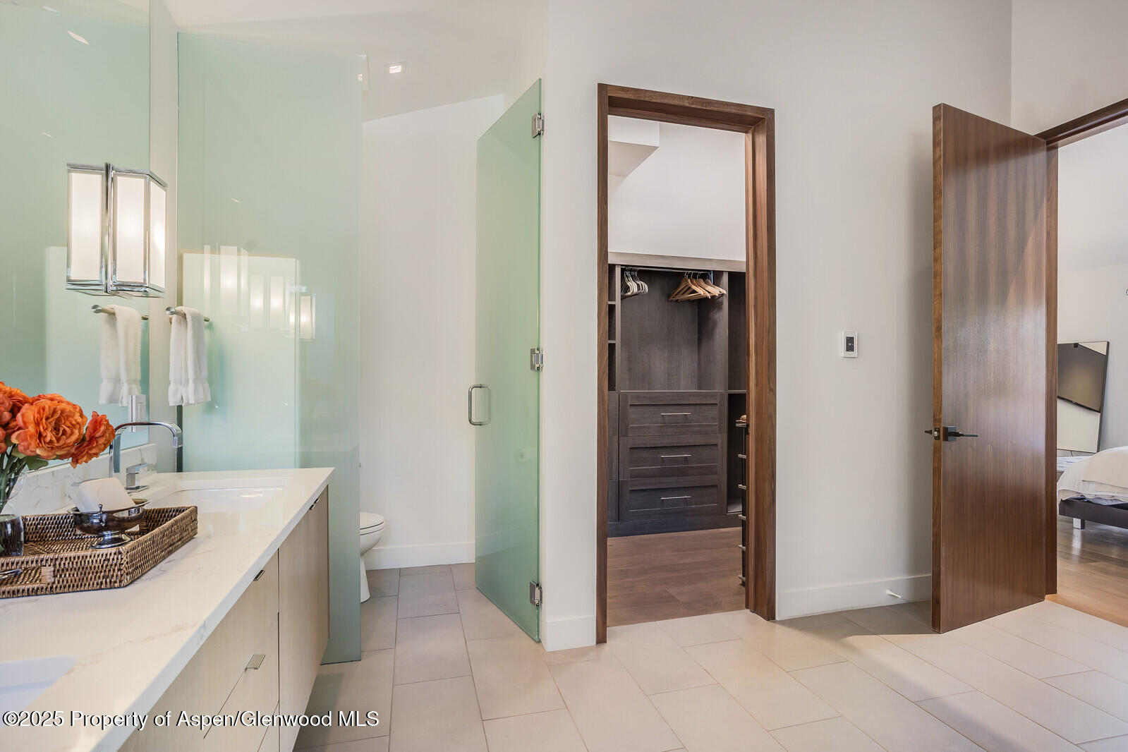 100 Park Avenue Property Photo 18